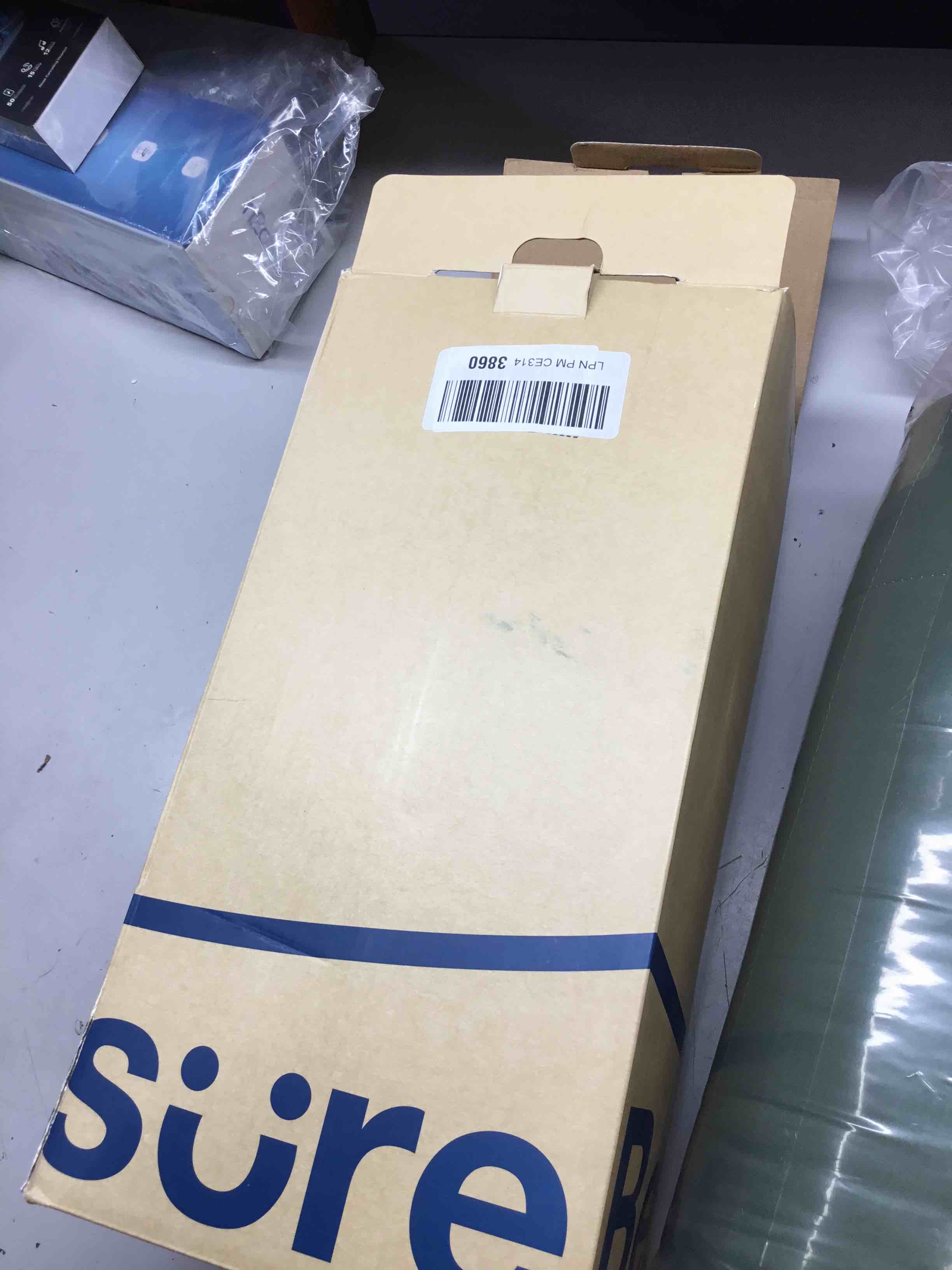 https://s3.amazonaws.com/lotting-images-prod/bidfta/YEL5179175_1710870352473.jpeg