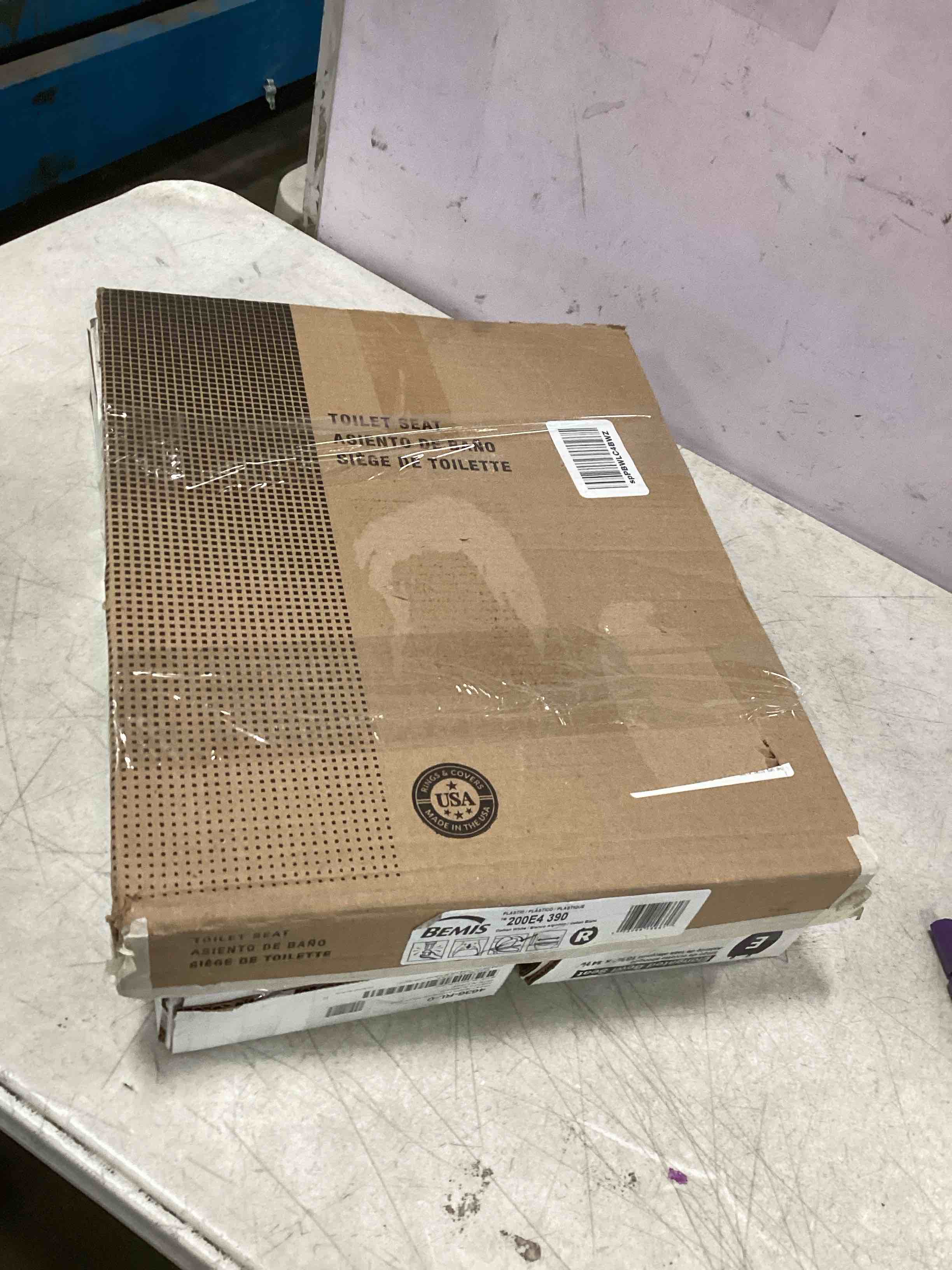 https://s3.amazonaws.com/lotting-images-prod/bidfta/YEL5179941_1704979914964.jpeg