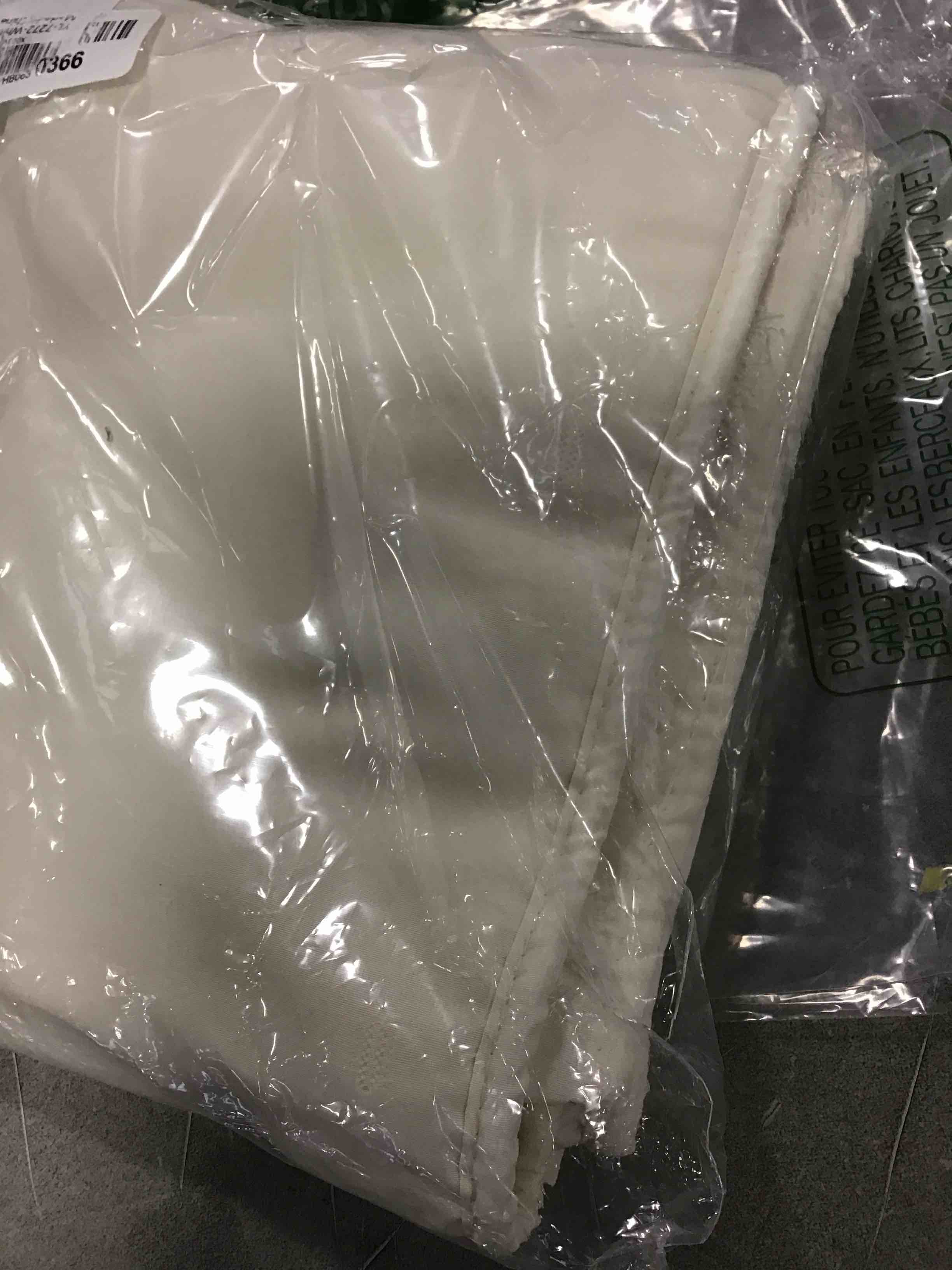 Siiluminisoy Boho Farmhouse Beige Shower Curtain Woven Fabric Shower Curtain, 72 x 72 Tufted Pleat Floral Puffs Textured Modern Farmhouse Minimalist Shower Curtain Set with Hooks for Bathroom