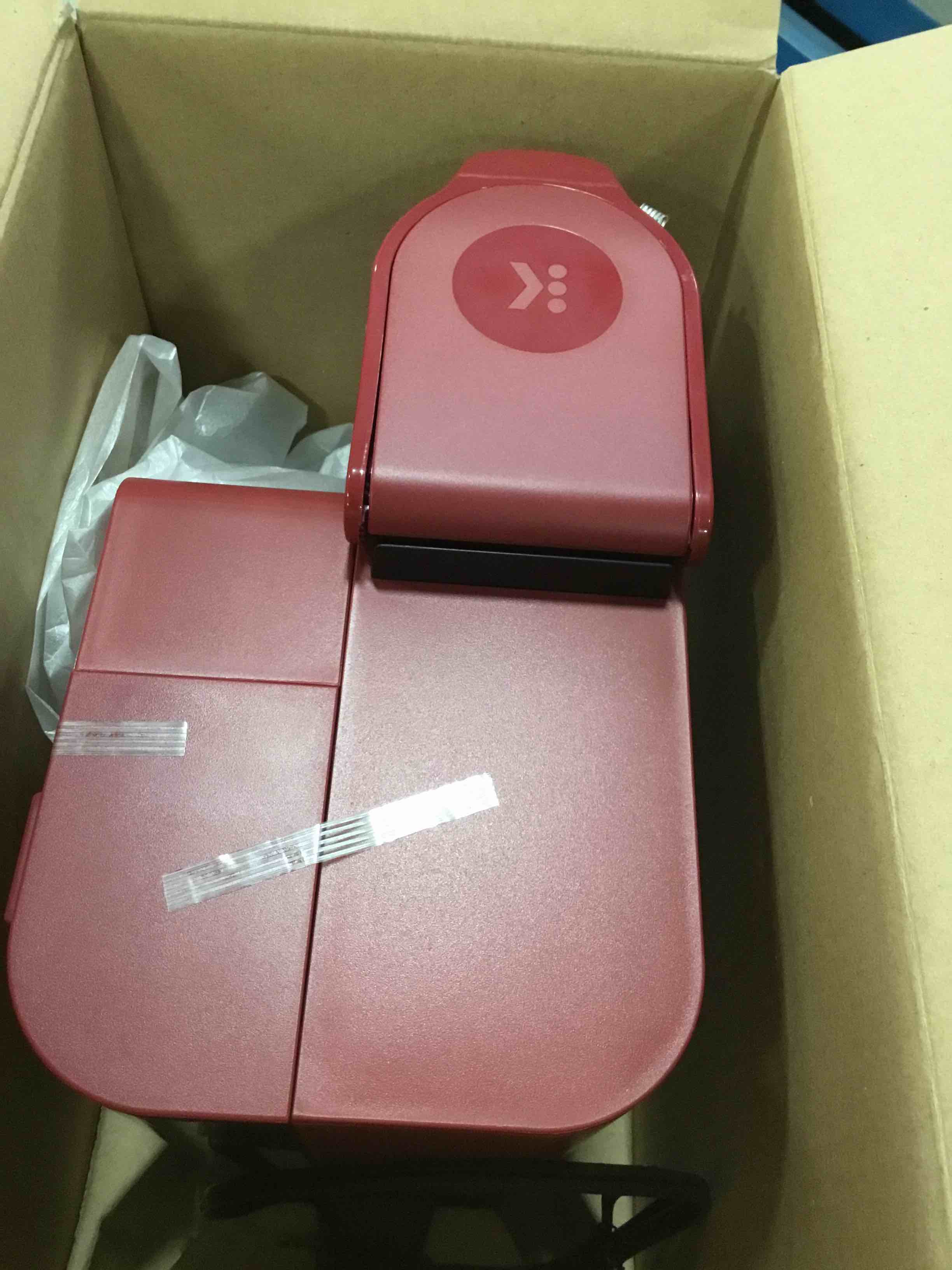 https://s3.amazonaws.com/lotting-images-prod/bidfta/YEL5182980_1704479643601.jpeg