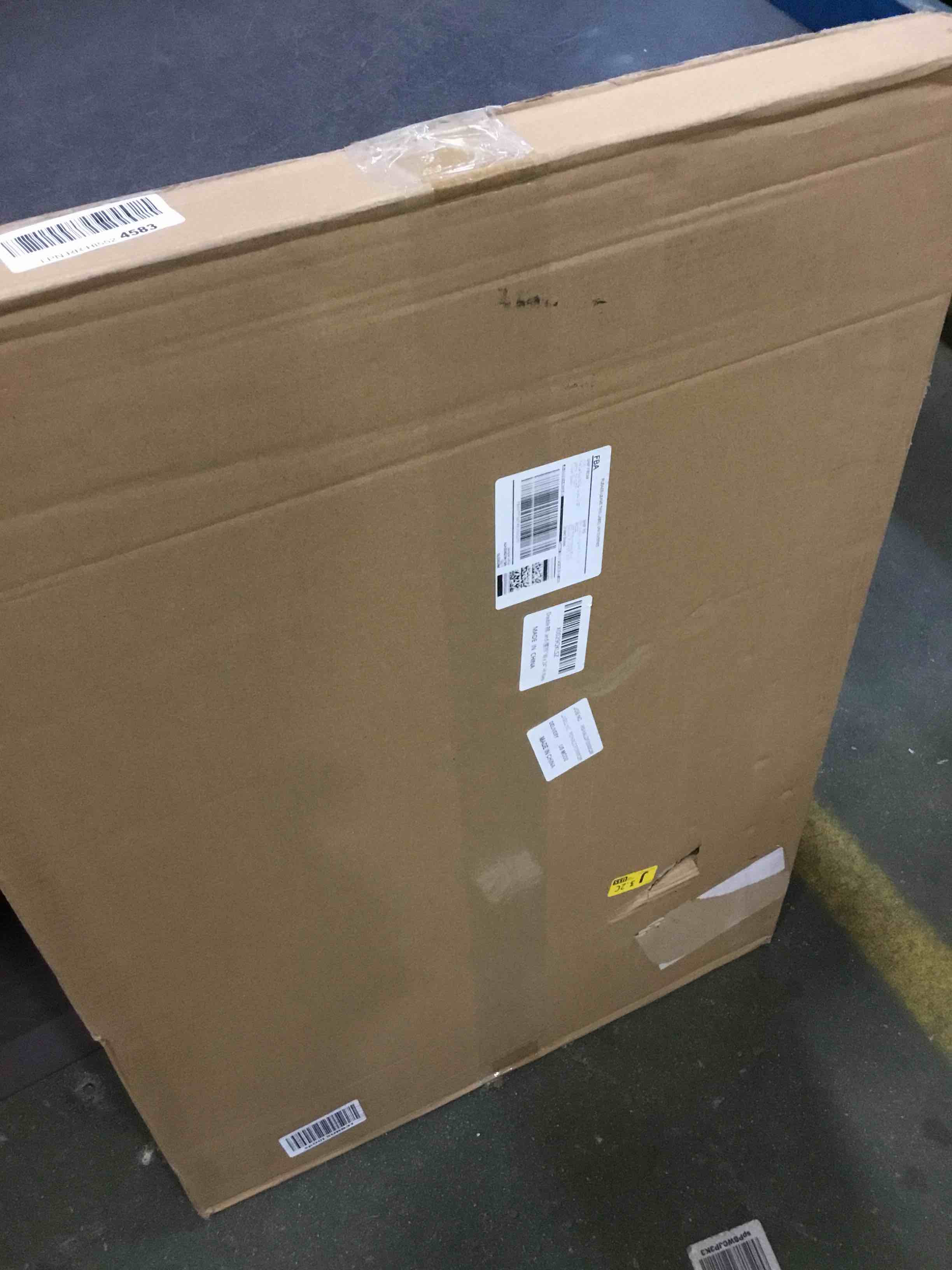 https://s3.amazonaws.com/lotting-images-prod/bidfta/YEL5183080_1704805135750.jpeg