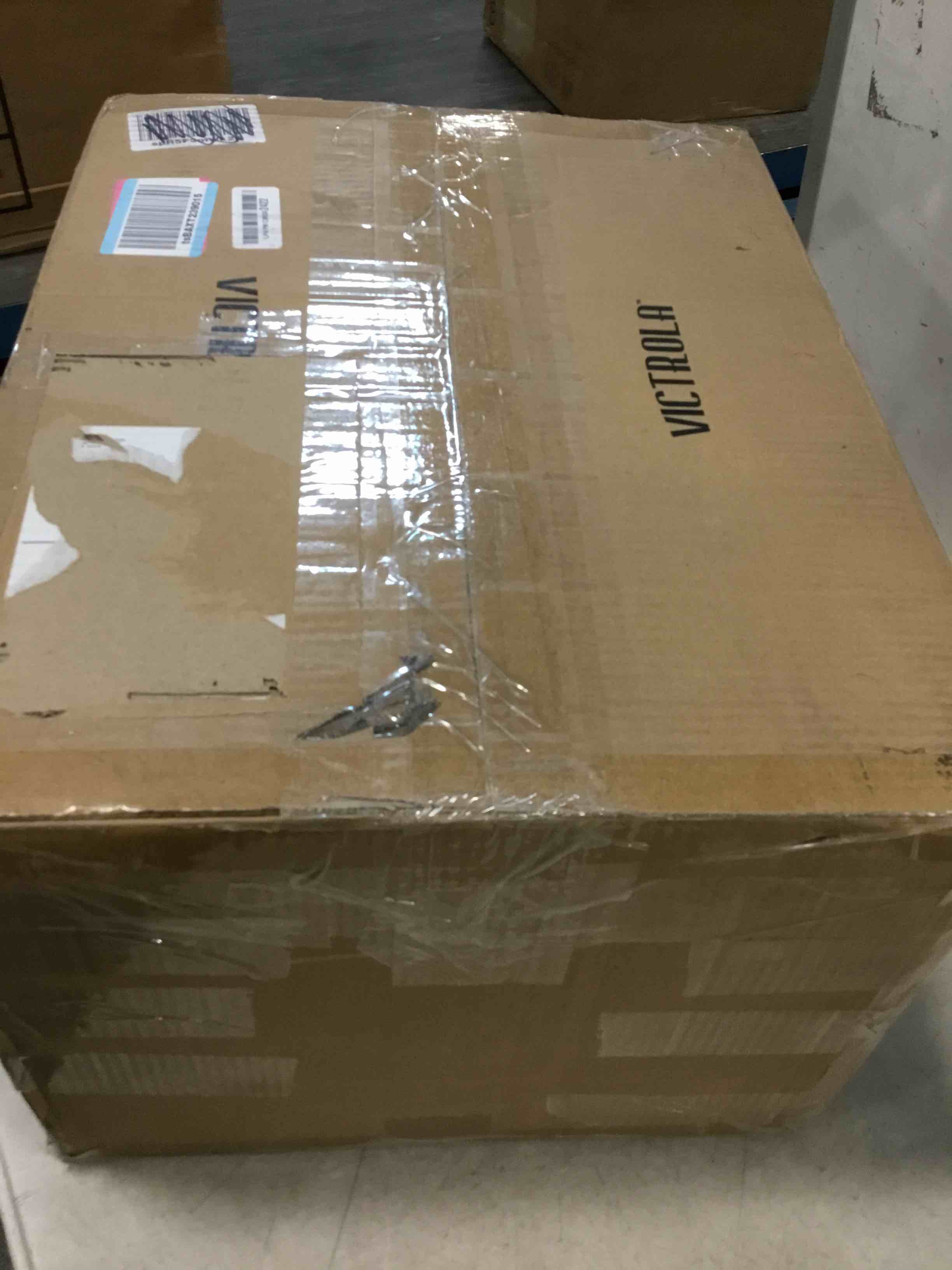 https://s3.amazonaws.com/lotting-images-prod/bidfta/YEL5183295_1704890789009.jpeg