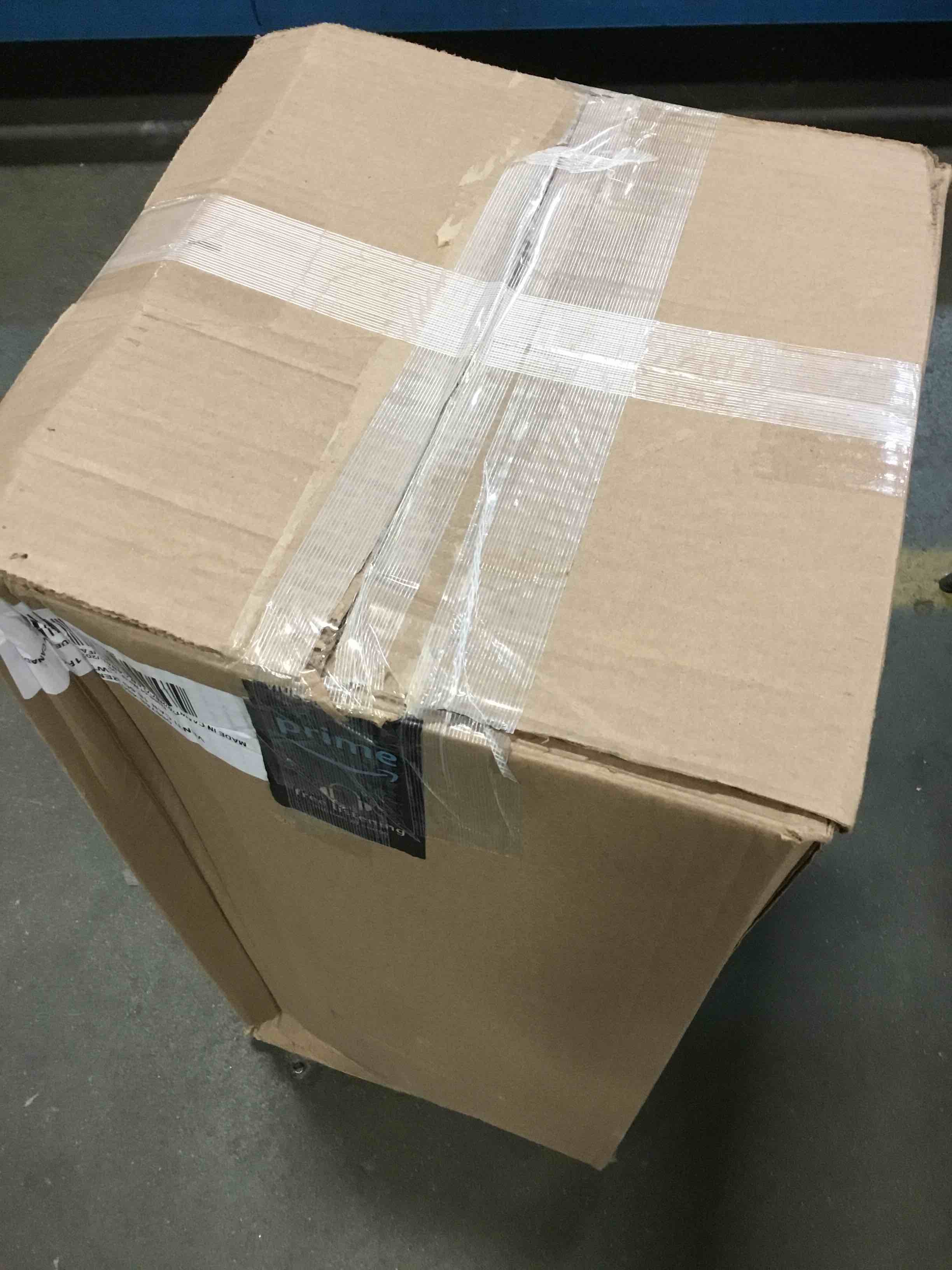 https://s3.amazonaws.com/lotting-images-prod/bidfta/YEL5183300_1704891333471.jpeg