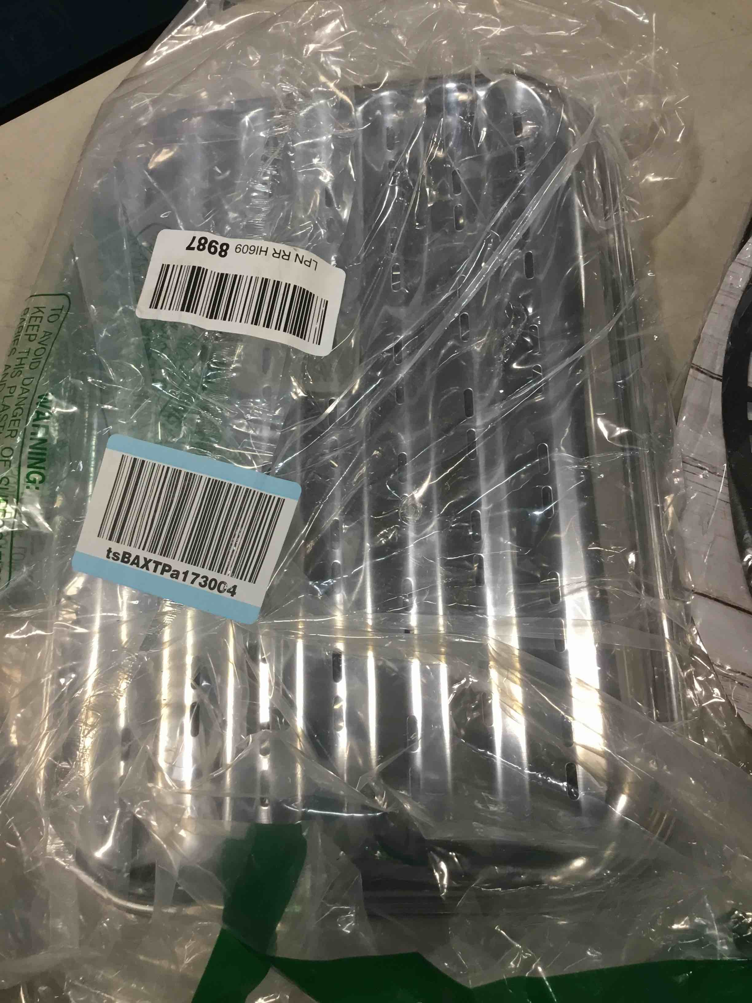 https://s3.amazonaws.com/lotting-images-prod/bidfta/YEL5183392_1704901700045.jpeg
