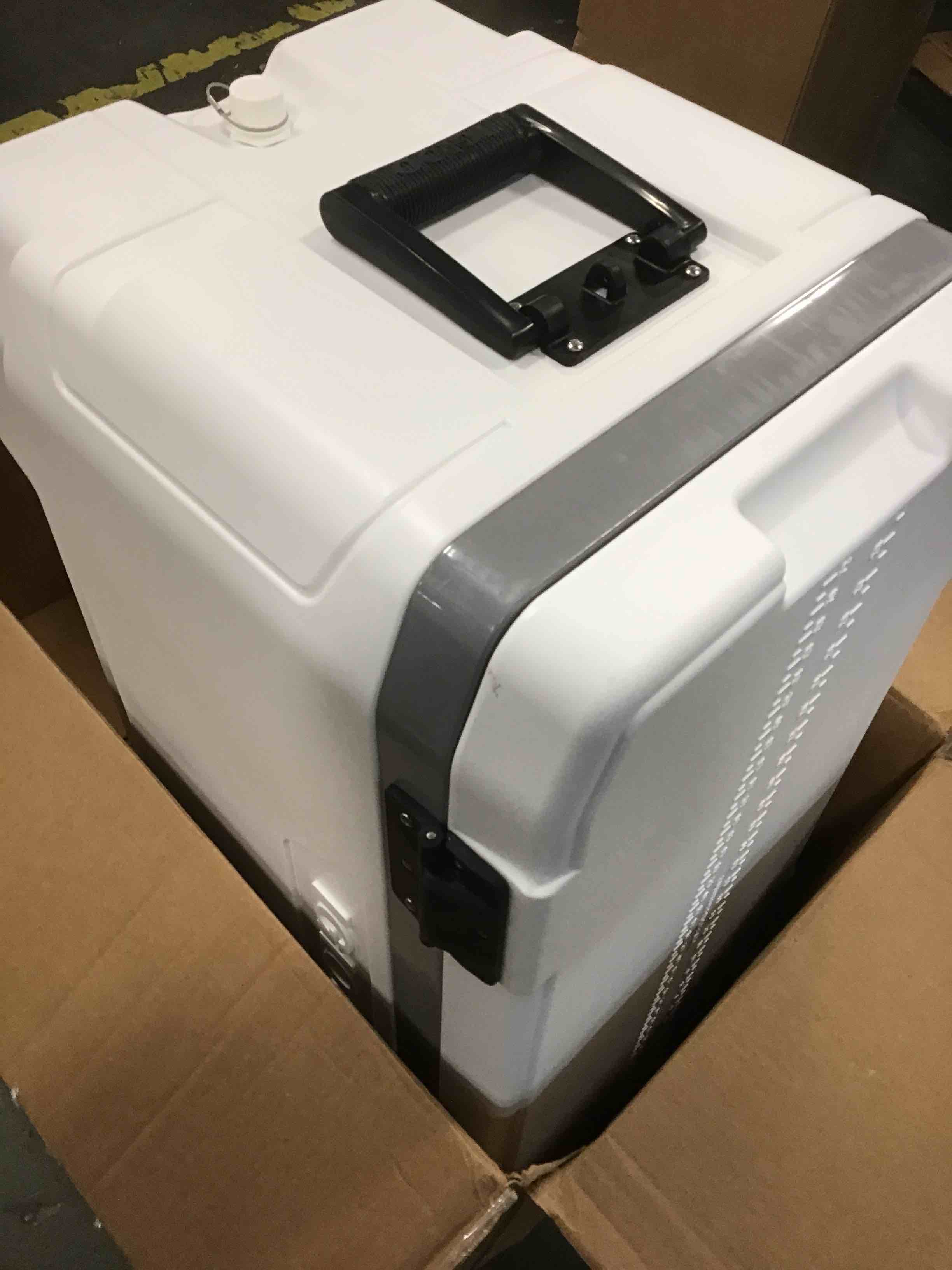 https://s3.amazonaws.com/lotting-images-prod/bidfta/YEL5185332_1704979587484.jpeg