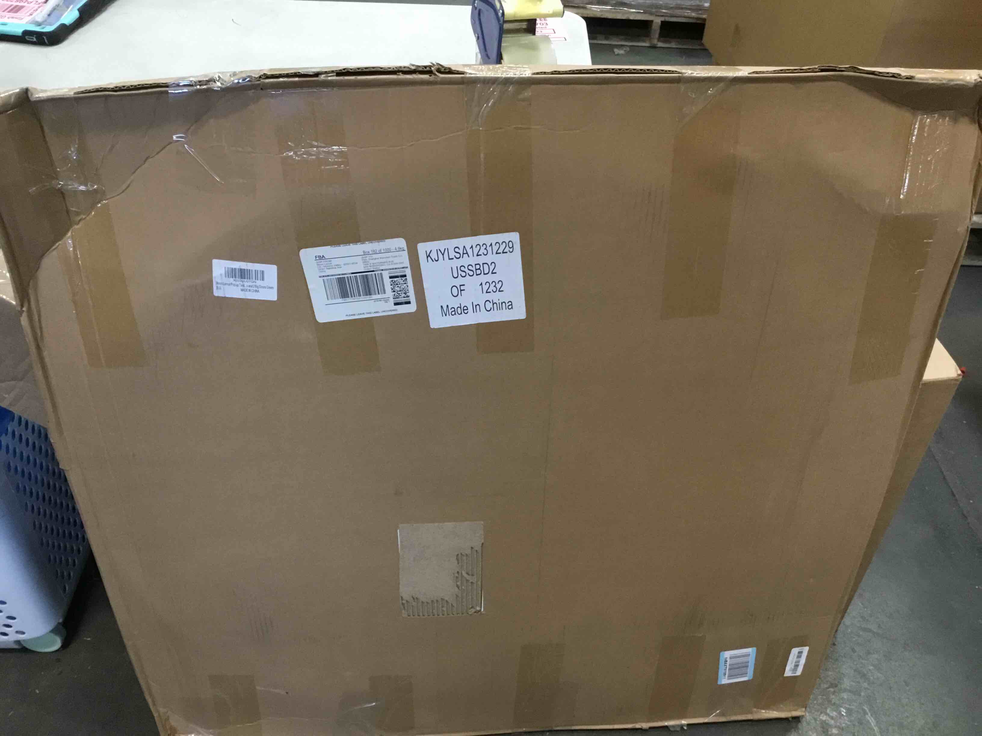 https://s3.amazonaws.com/lotting-images-prod/bidfta/YEL5186703_1704998413877.jpeg