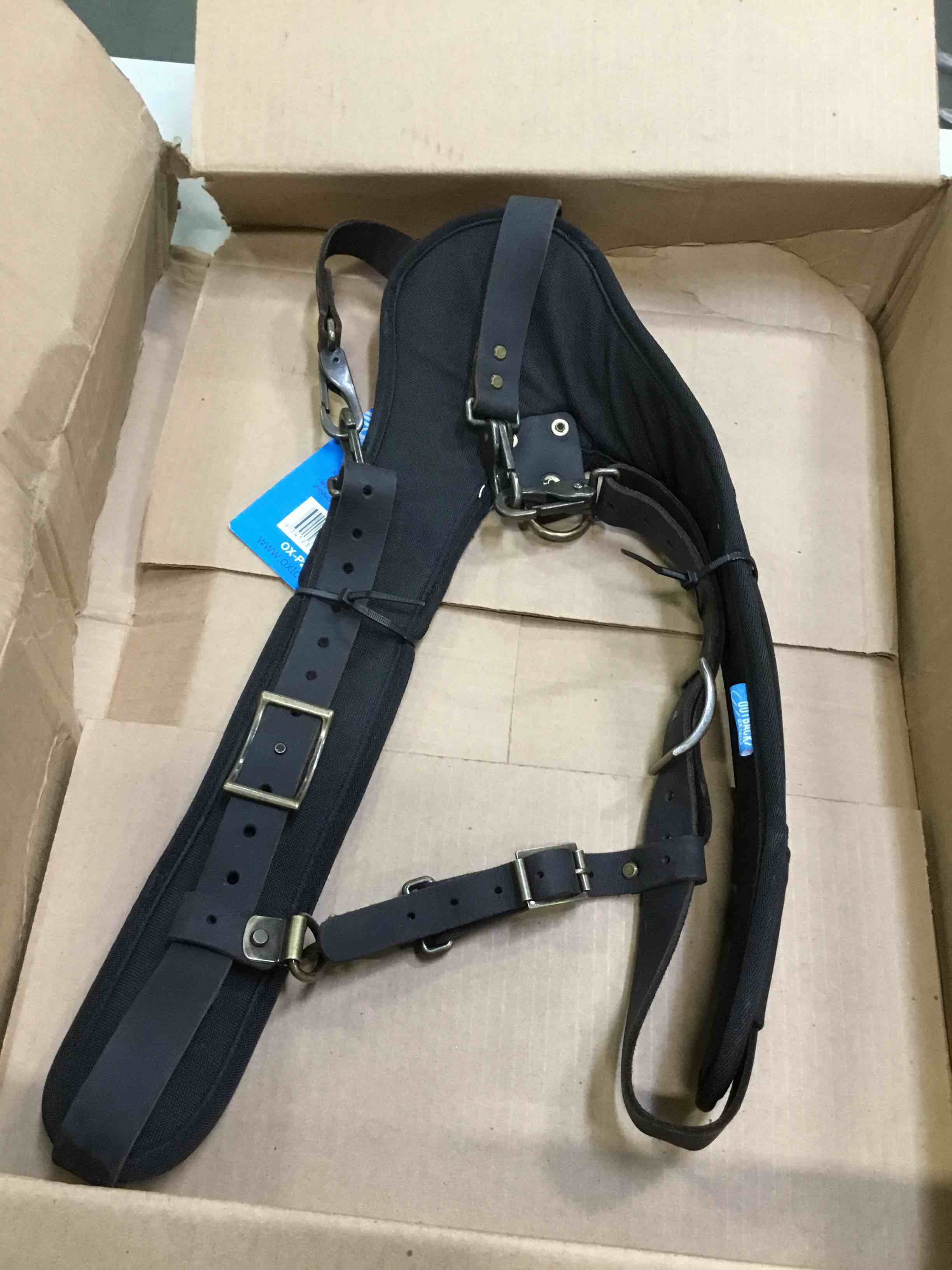 https://s3.amazonaws.com/lotting-images-prod/bidfta/YEL5186724_1705003236276.jpeg