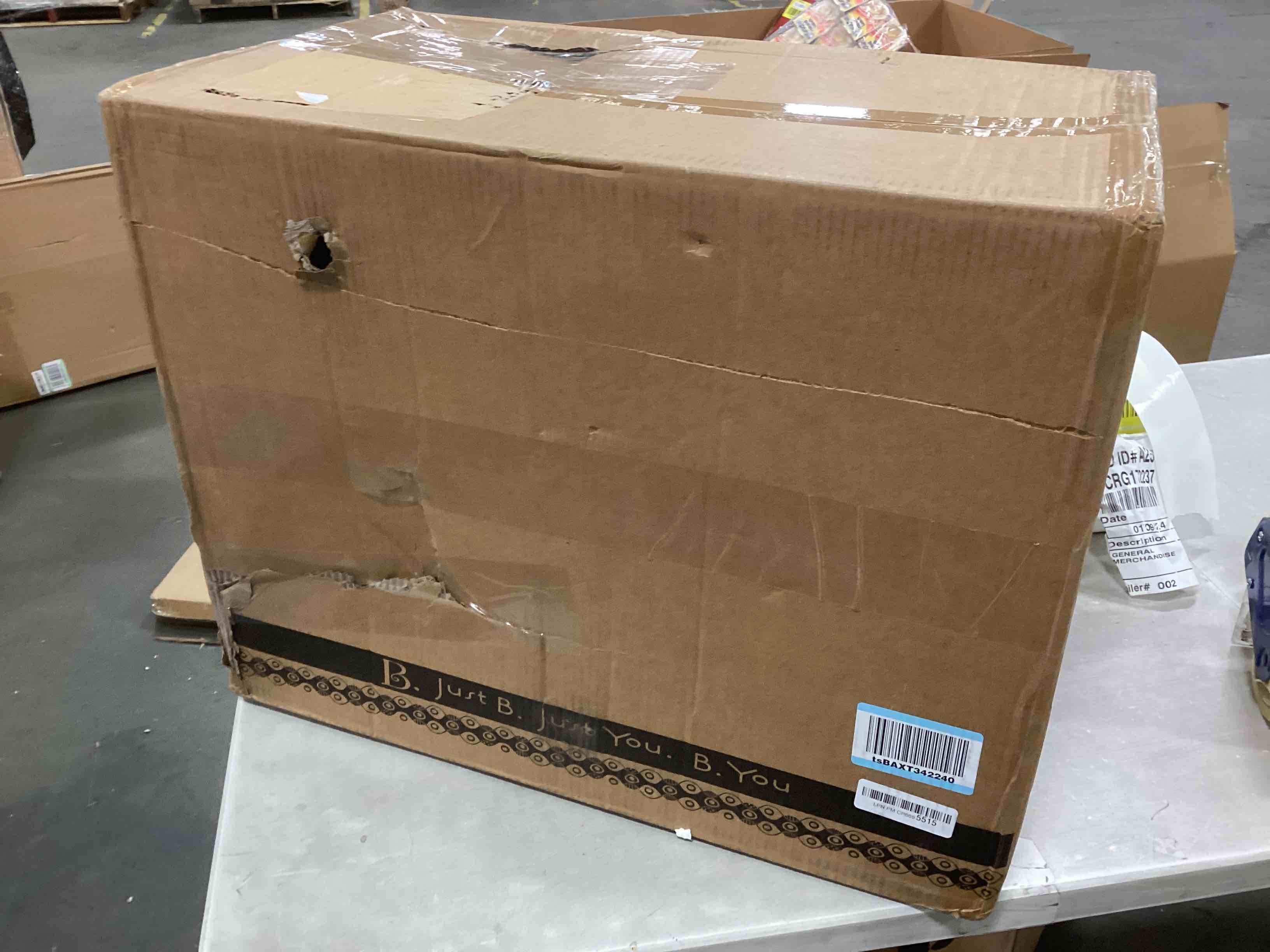 https://s3.amazonaws.com/lotting-images-prod/bidfta/YEL5186757_1705061555209.jpeg