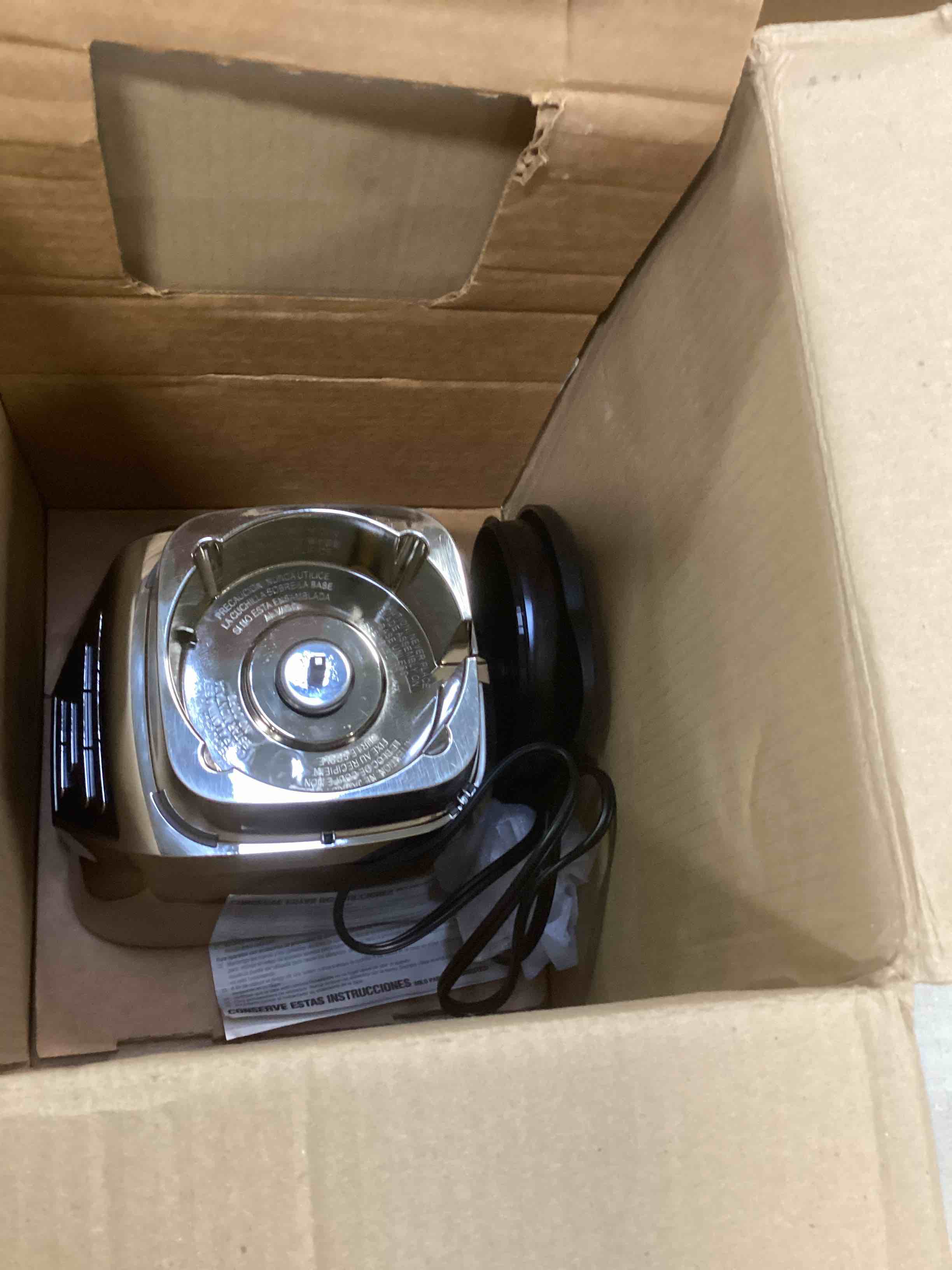 https://s3.amazonaws.com/lotting-images-prod/bidfta/YEL5186939_1705092766383.jpeg