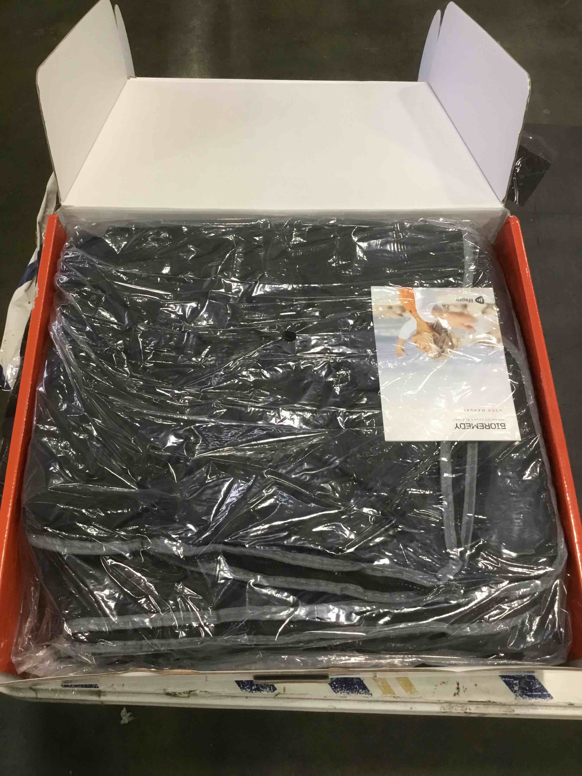 https://s3.amazonaws.com/lotting-images-prod/bidfta/YEL5187289_1705351740705.jpeg