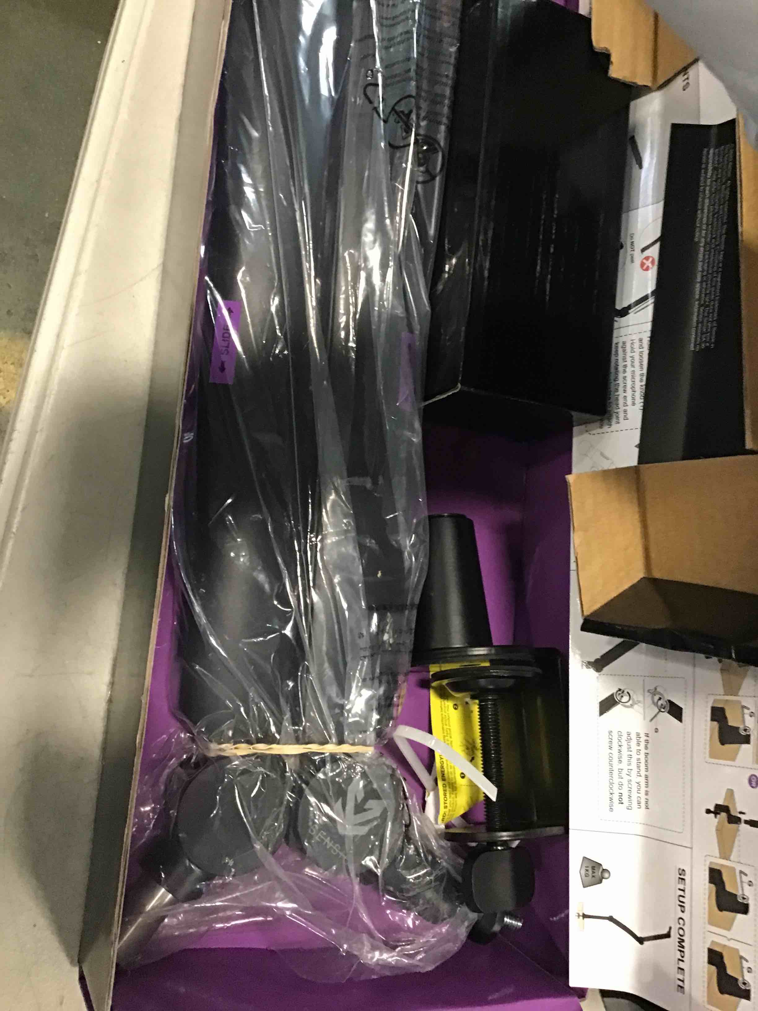 https://s3.amazonaws.com/lotting-images-prod/bidfta/YEL5187564_1704994509207.jpeg