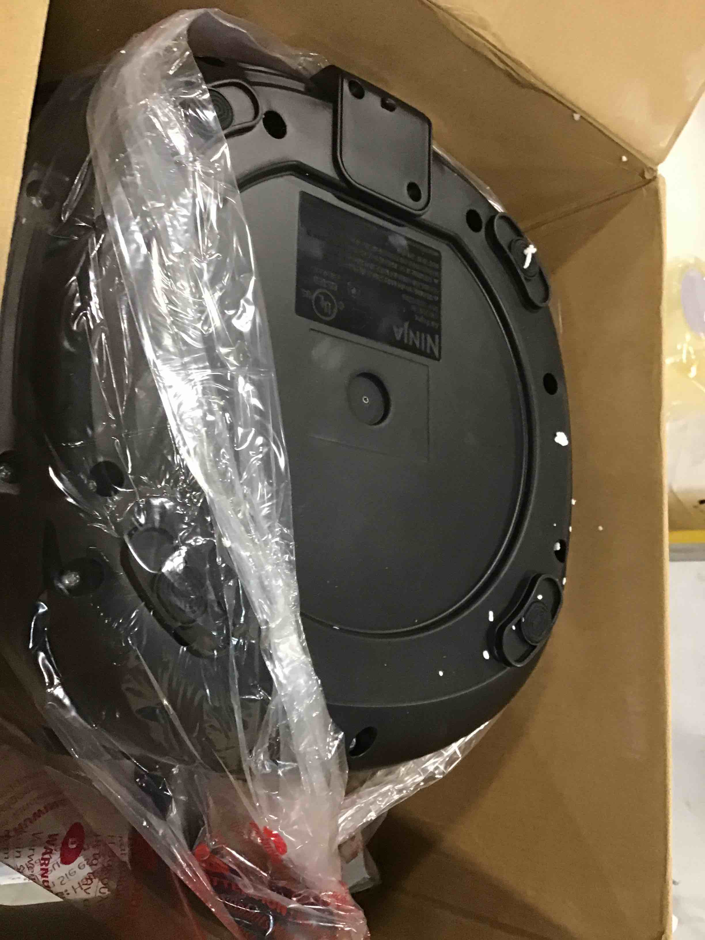https://s3.amazonaws.com/lotting-images-prod/bidfta/YEL5187993_1705086927686.jpeg