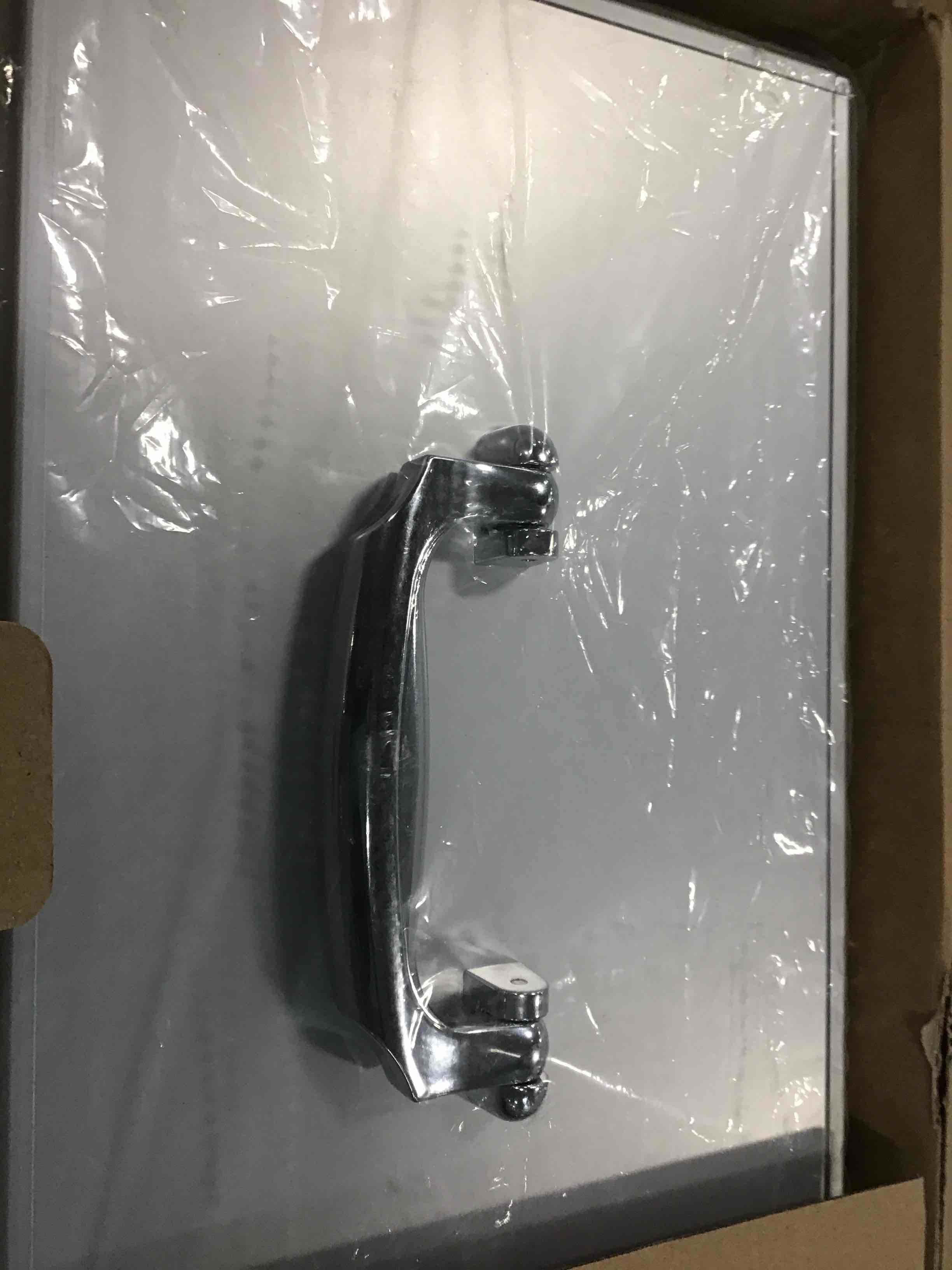 https://s3.amazonaws.com/lotting-images-prod/bidfta/YEL5188137_1705150892599.jpeg