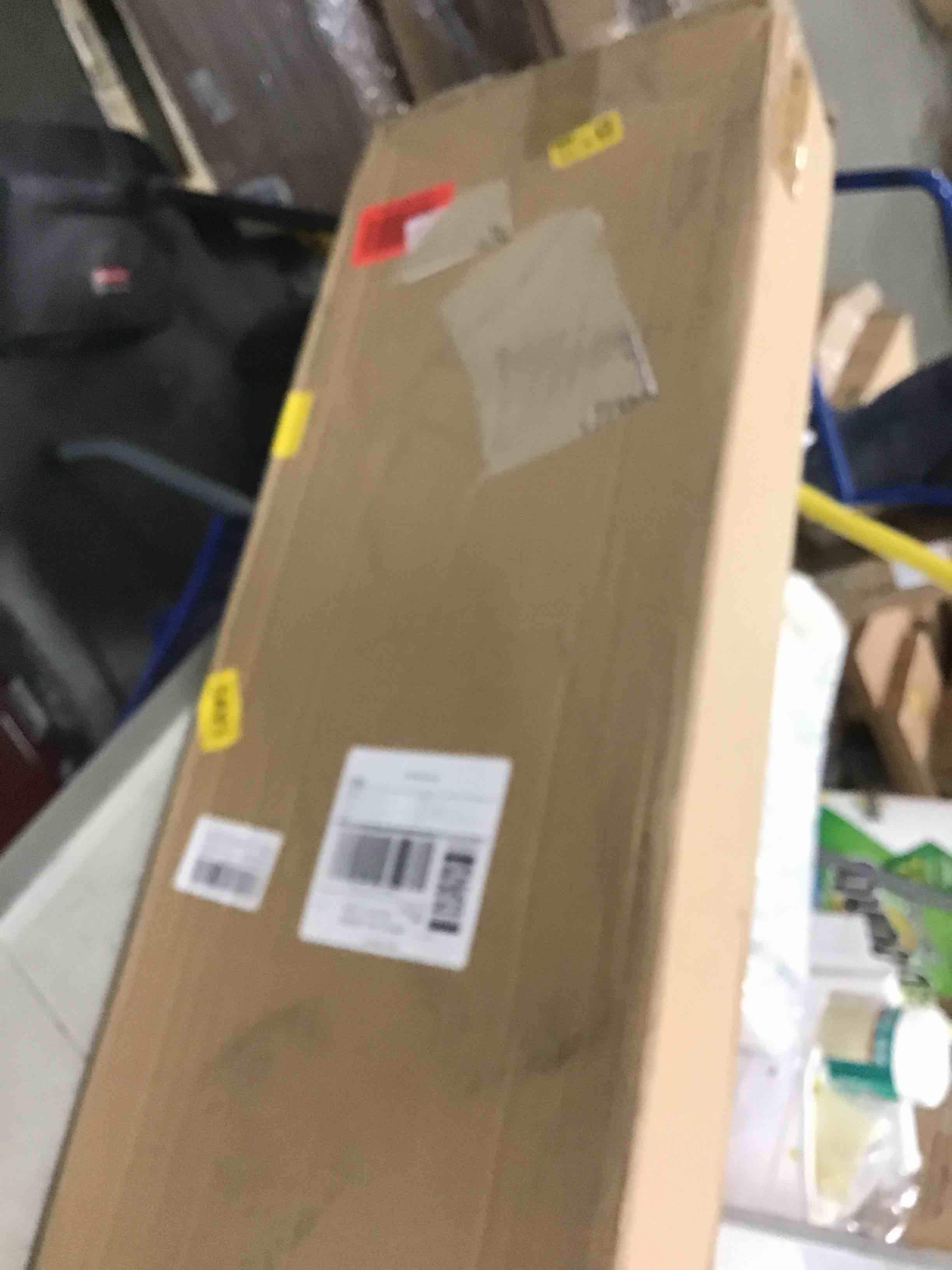 https://s3.amazonaws.com/lotting-images-prod/bidfta/YEL5188142_1705151284584.jpeg