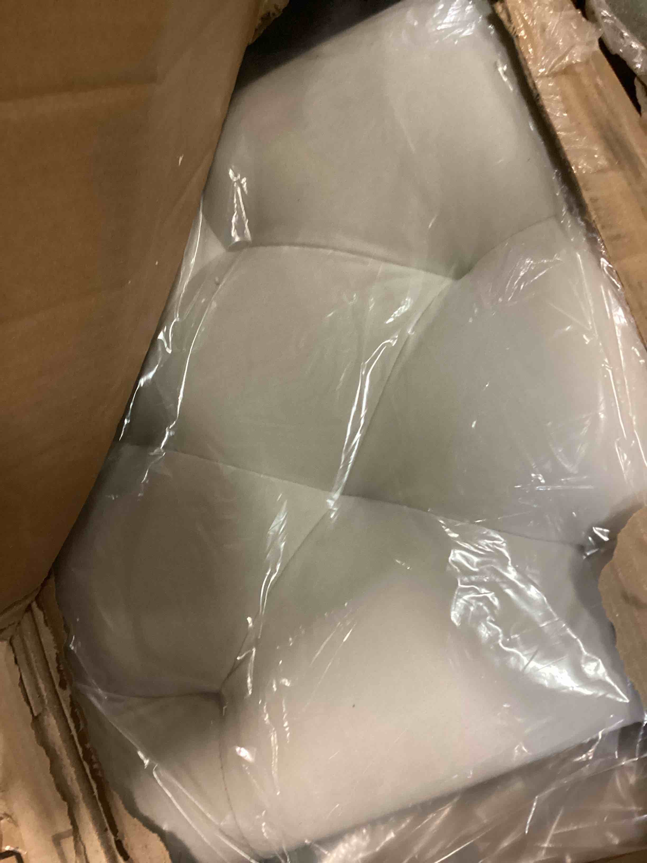 https://s3.amazonaws.com/lotting-images-prod/bidfta/YEL5190445_1704802941410.jpeg