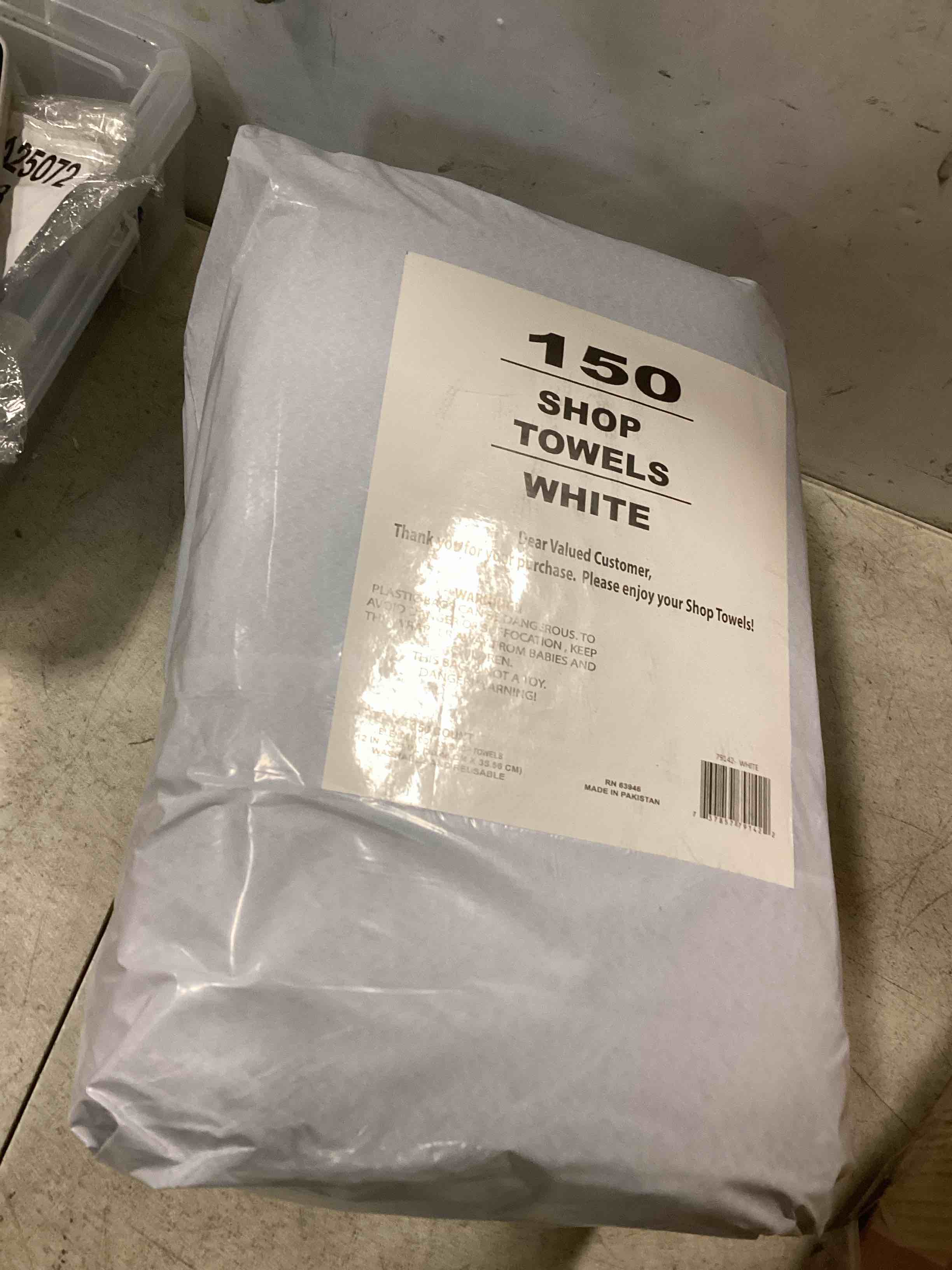 https://s3.amazonaws.com/lotting-images-prod/bidfta/YEL5190691_1704889441678.jpeg