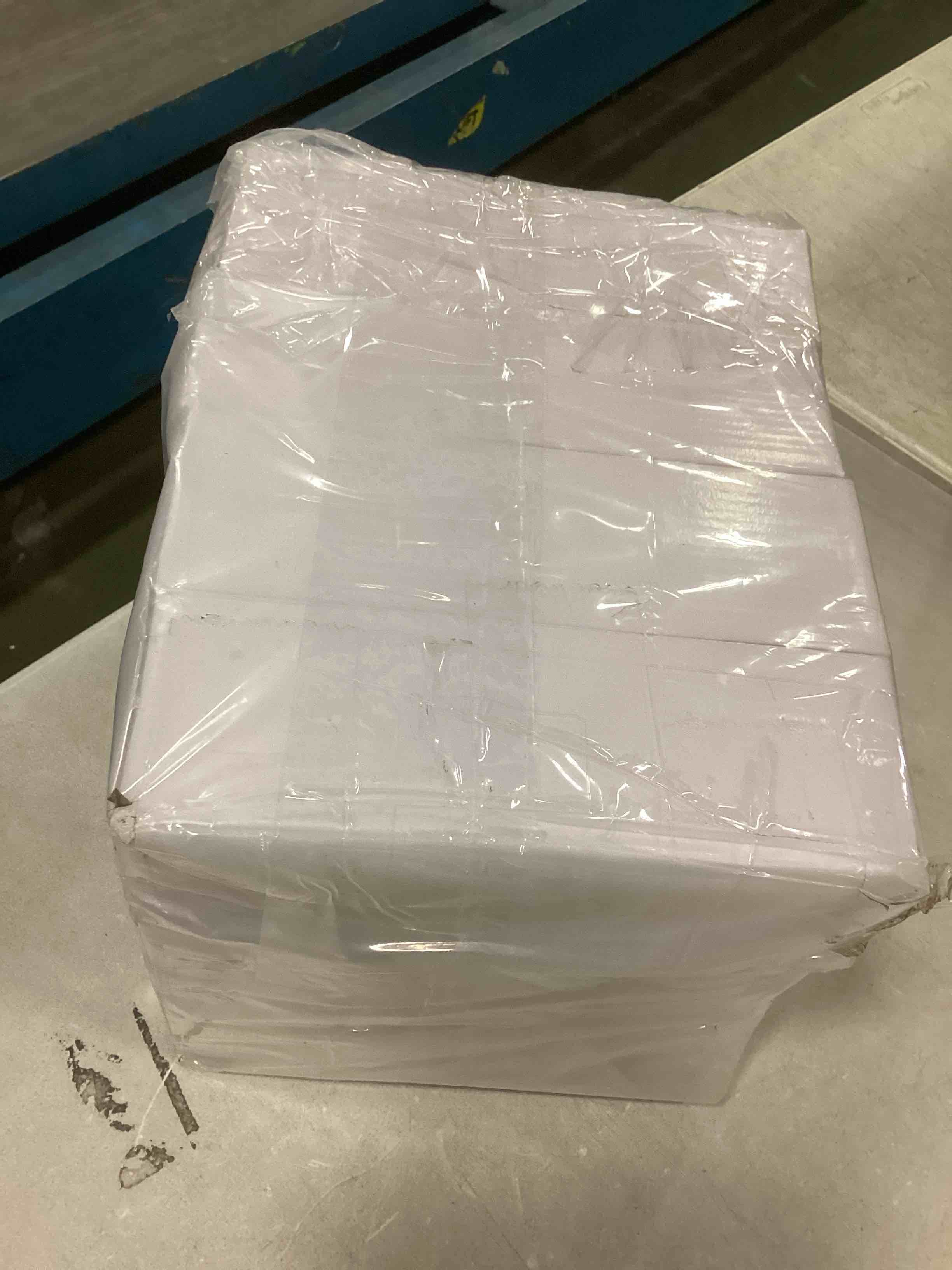https://s3.amazonaws.com/lotting-images-prod/bidfta/YEL5190923_1704976045426.jpeg