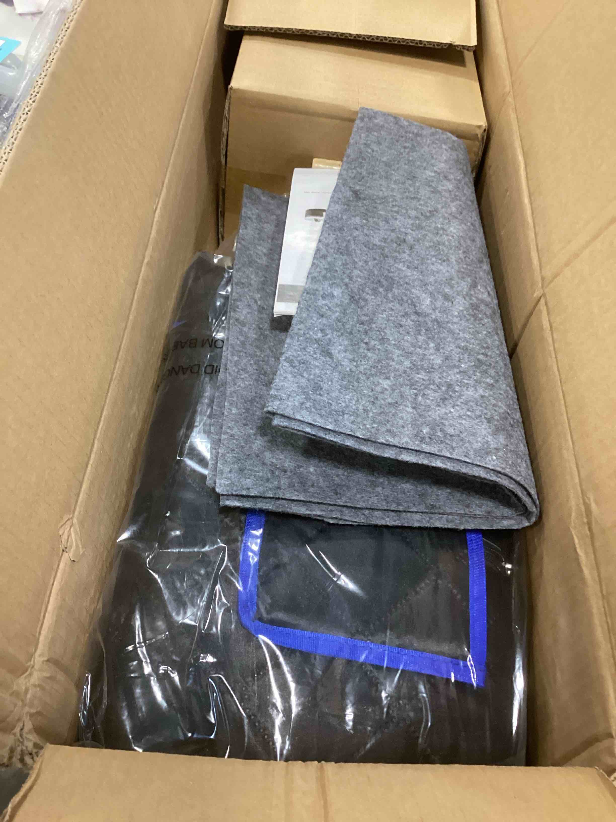 https://s3.amazonaws.com/lotting-images-prod/bidfta/YEL5191163_1705061954129.jpeg