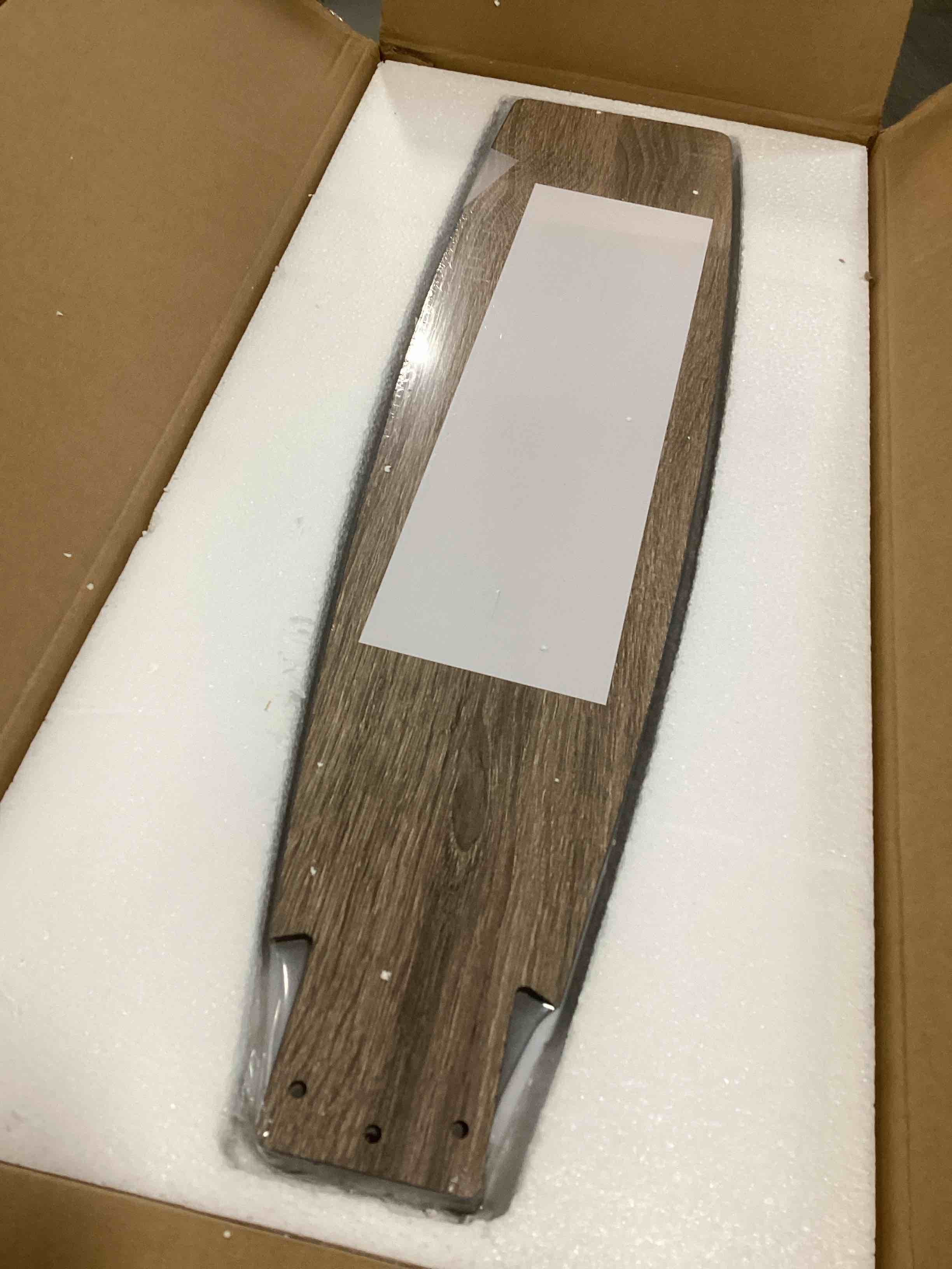https://s3.amazonaws.com/lotting-images-prod/bidfta/YEL5191198_1705065607213.jpeg