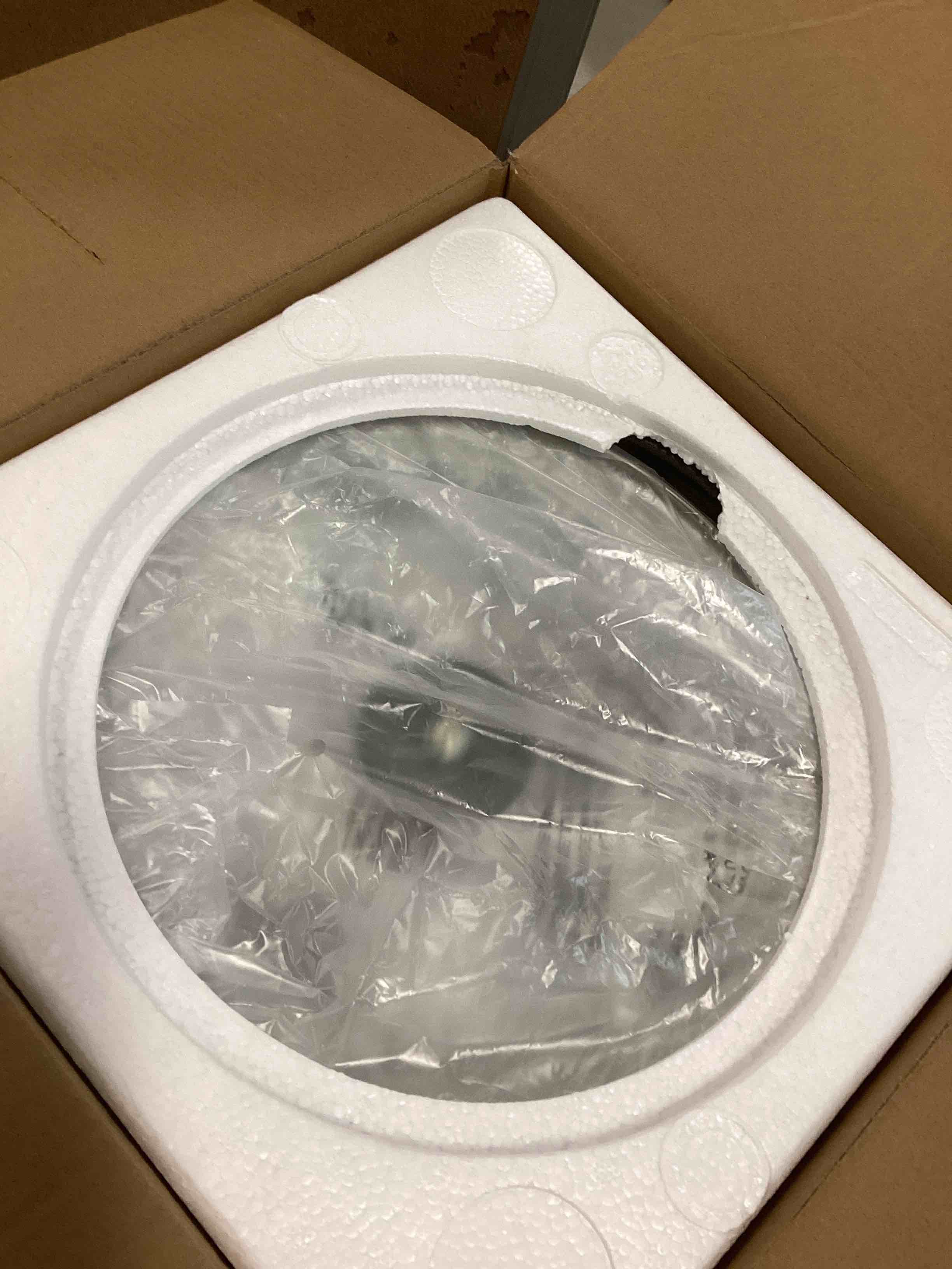 https://s3.amazonaws.com/lotting-images-prod/bidfta/YEL5191237_1705070131374.jpeg