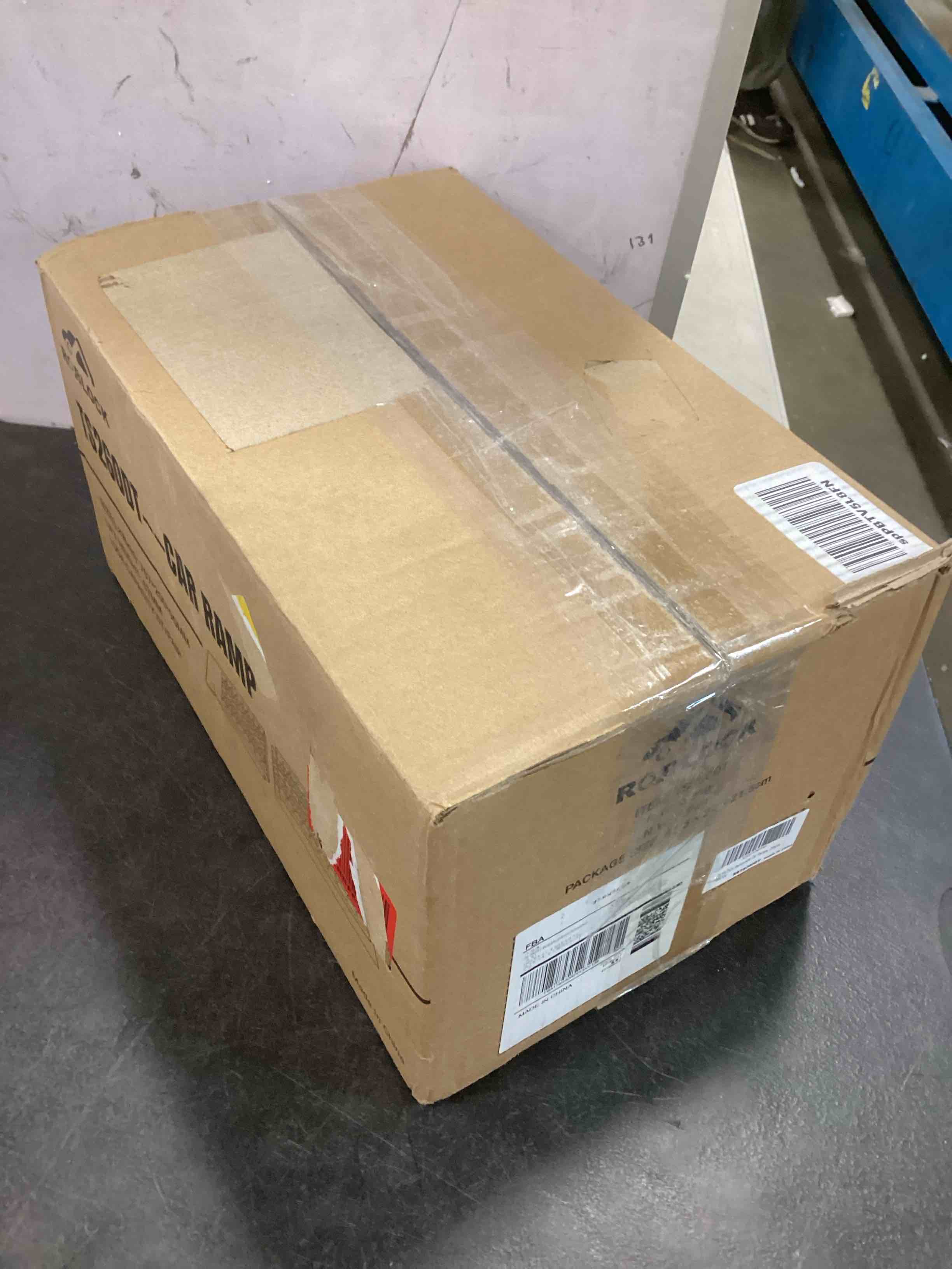 https://s3.amazonaws.com/lotting-images-prod/bidfta/YEL5191806_1705419110537.jpeg