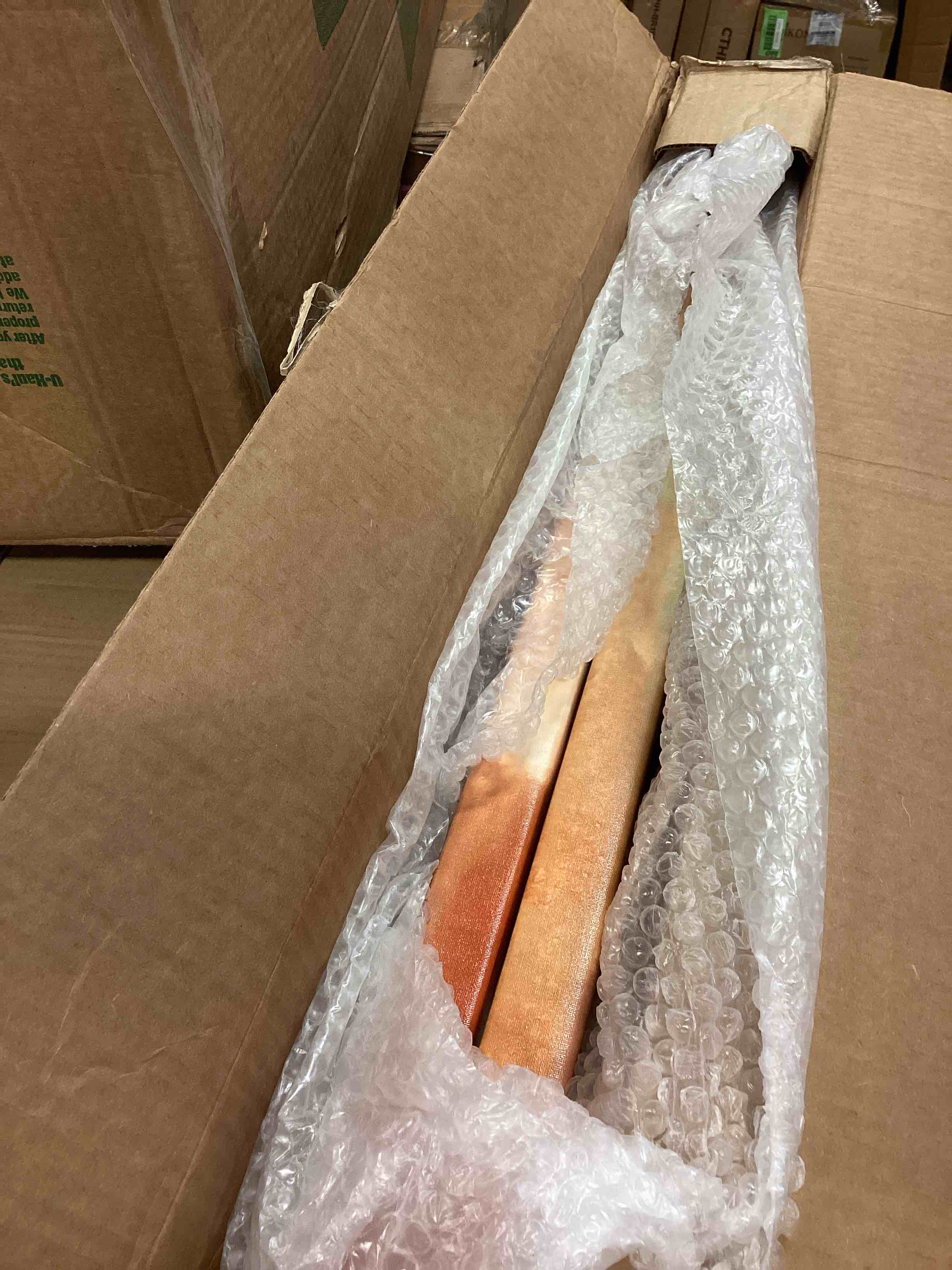 https://s3.amazonaws.com/lotting-images-prod/bidfta/YEL5208881_1706646367940.jpeg