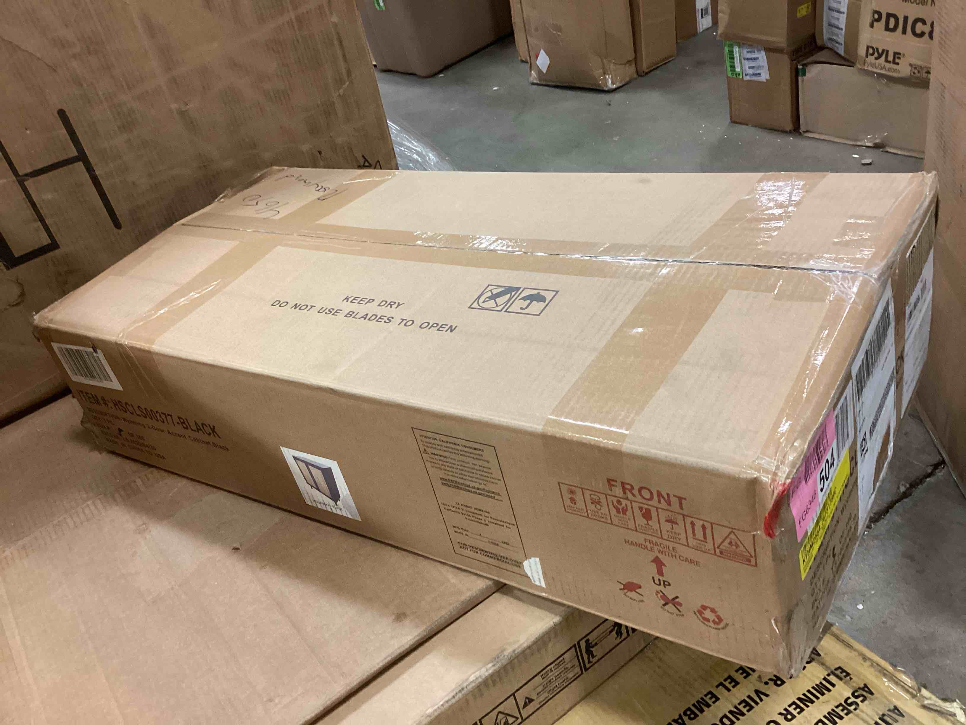 https://s3.amazonaws.com/lotting-images-prod/bidfta/YEL5208887_1706647638462.jpeg
