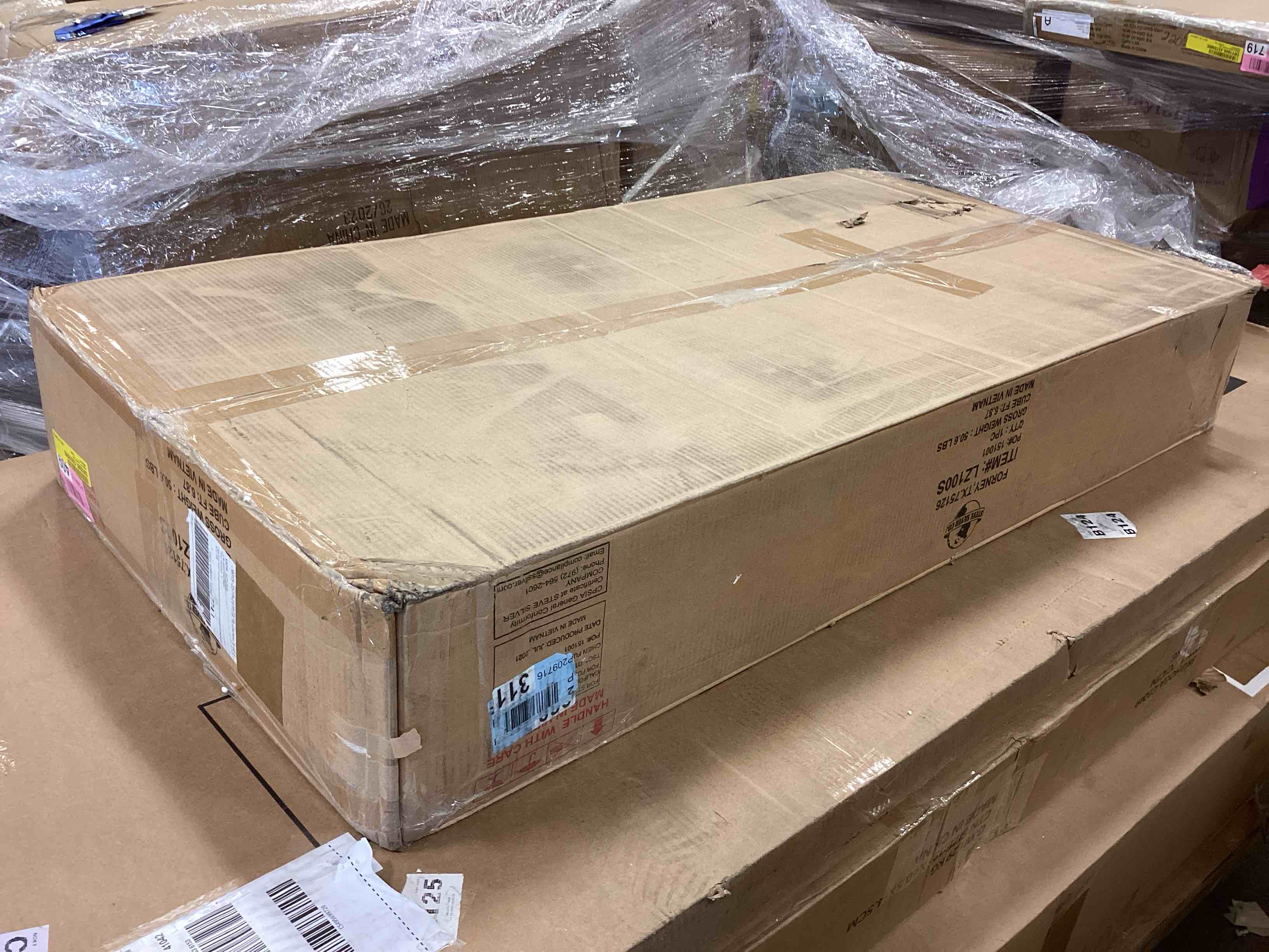 https://s3.amazonaws.com/lotting-images-prod/bidfta/YEL5209071_1706810731022.jpeg