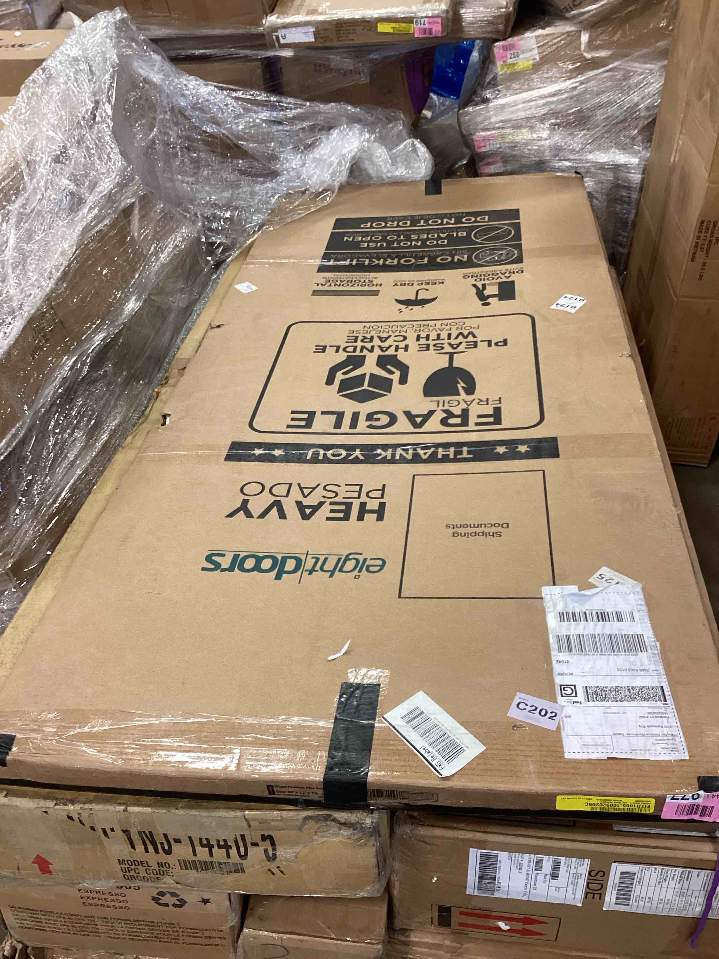 https://s3.amazonaws.com/lotting-images-prod/bidfta/YEL5209072_1706810856299.jpeg