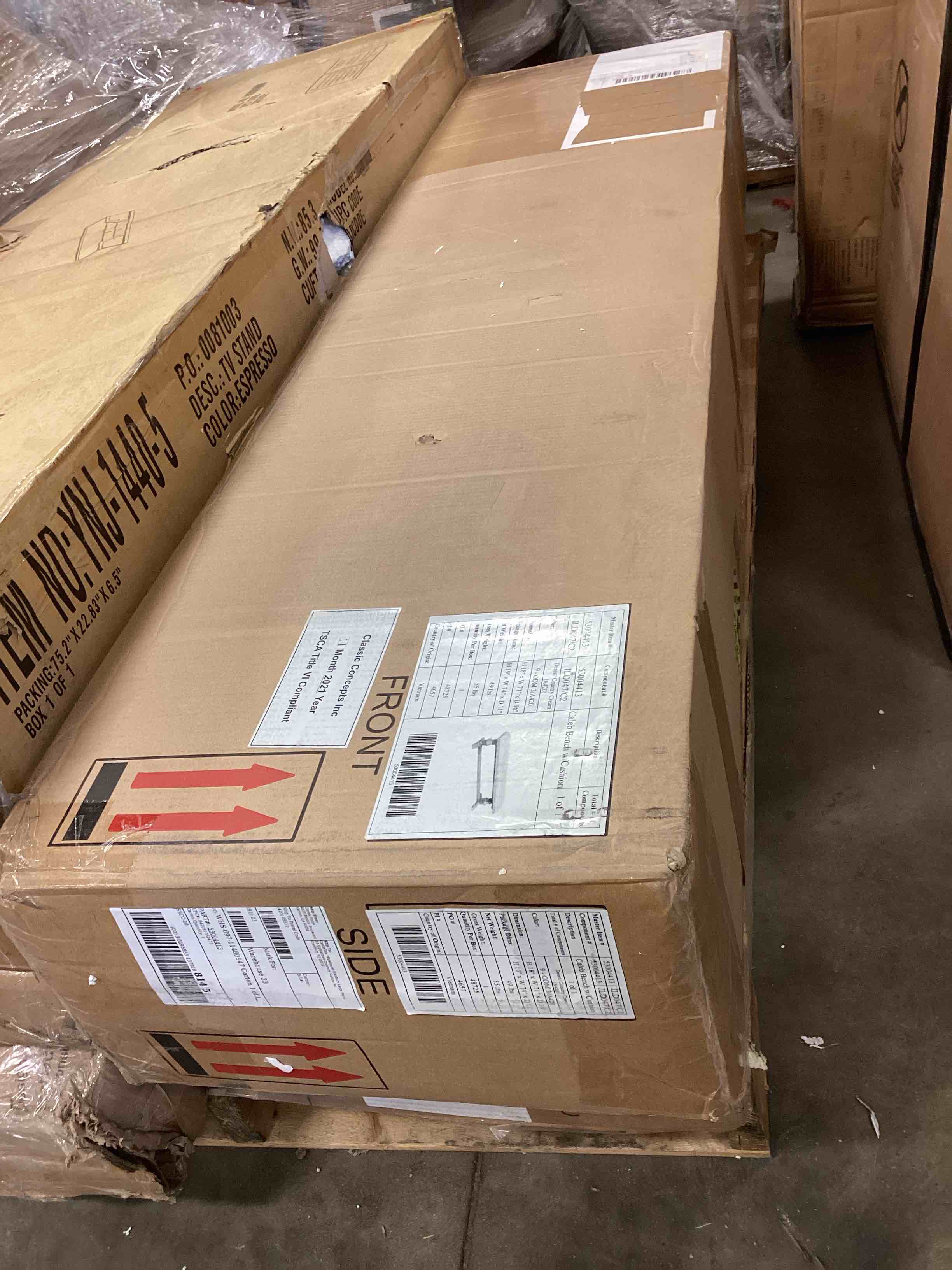 https://s3.amazonaws.com/lotting-images-prod/bidfta/YEL5209074_1706811273359.jpeg