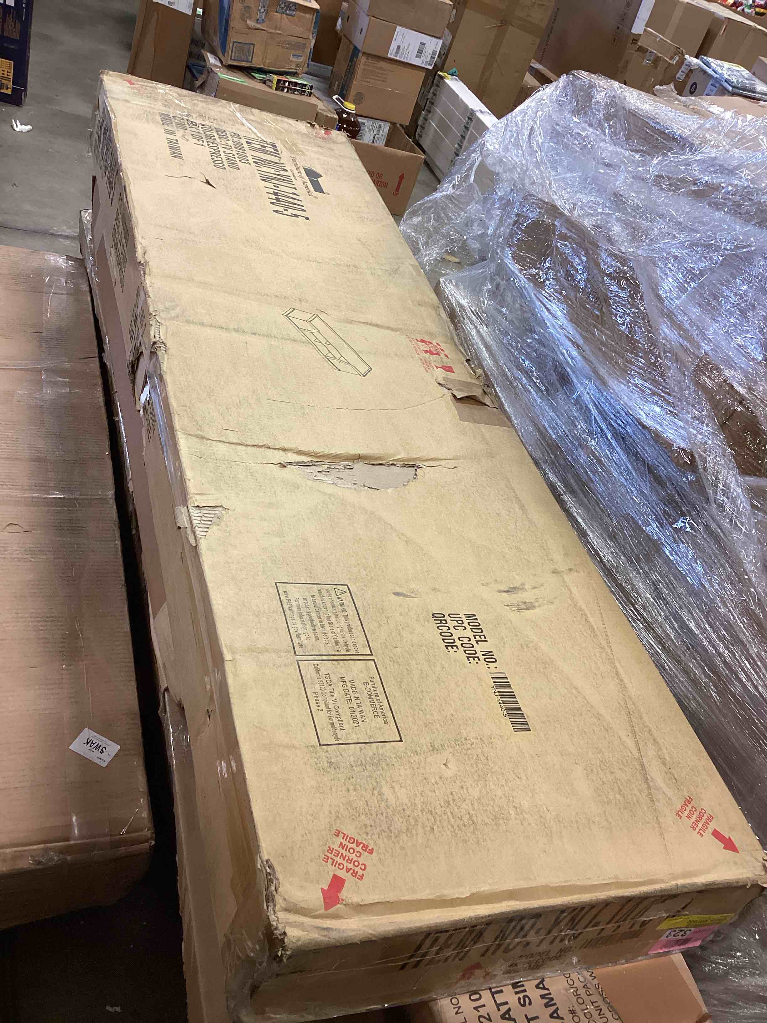 https://s3.amazonaws.com/lotting-images-prod/bidfta/YEL5209075_1706812110239.jpeg