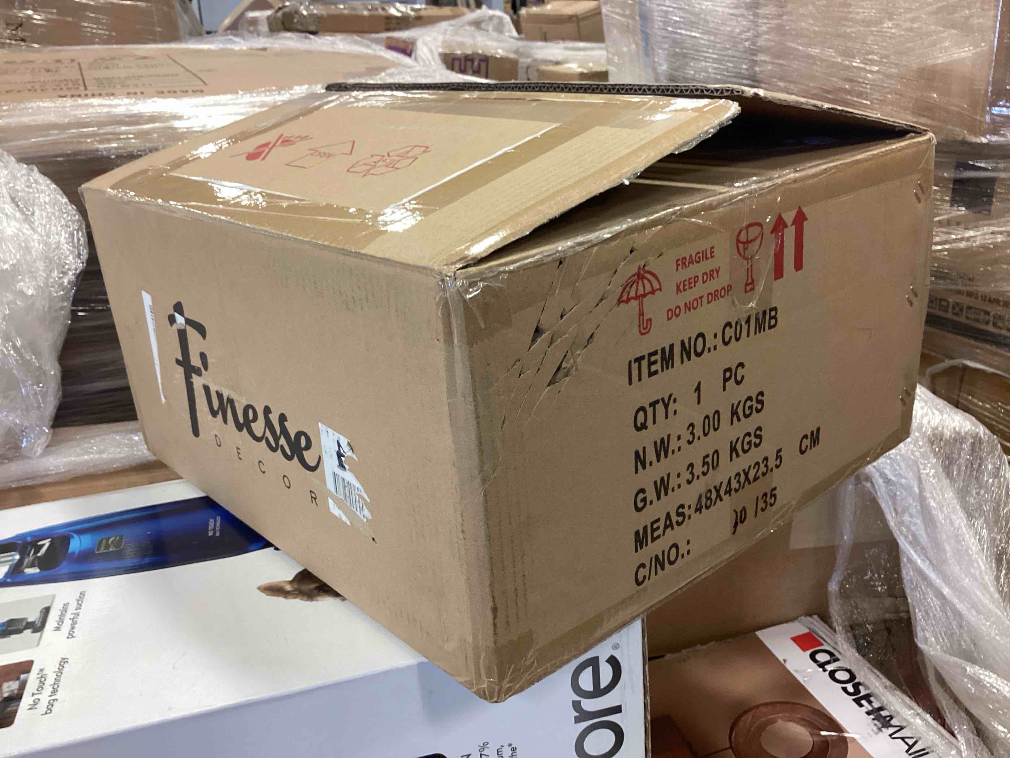 https://s3.amazonaws.com/lotting-images-prod/bidfta/YEL5209081_1706813840129.jpeg