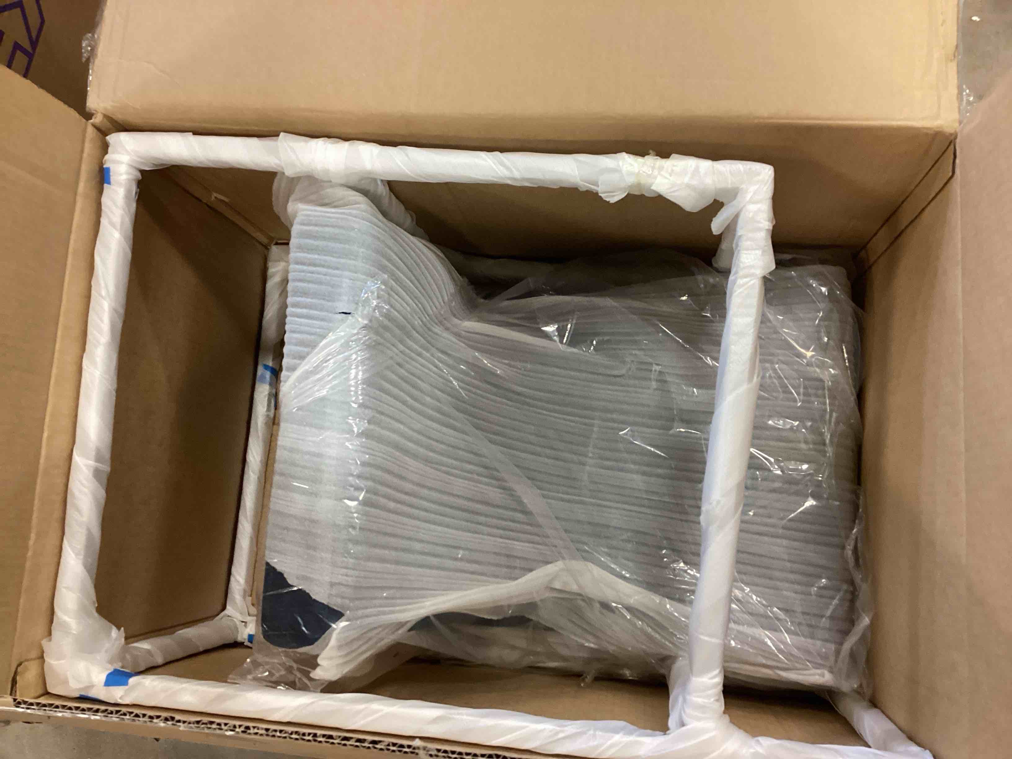 https://s3.amazonaws.com/lotting-images-prod/bidfta/YEL5209088_1706815076778.jpeg