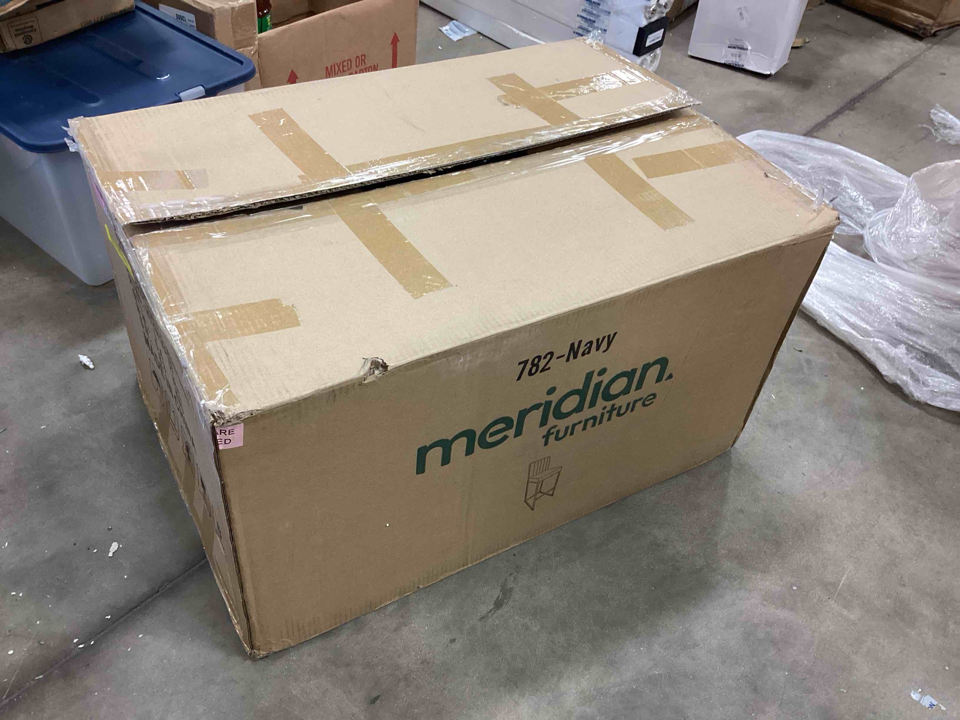 https://s3.amazonaws.com/lotting-images-prod/bidfta/YEL5209088_1706815086180.jpeg