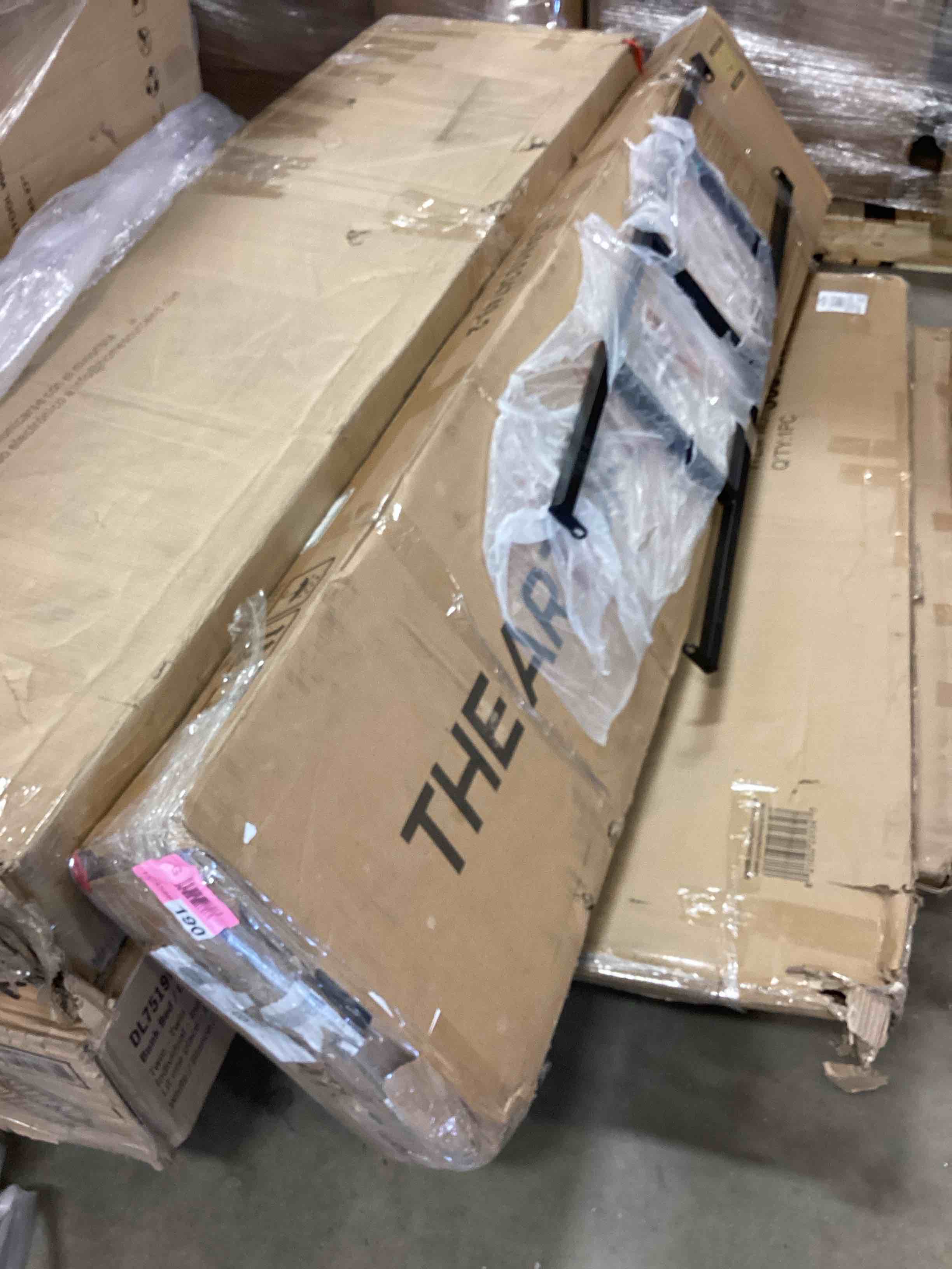 https://s3.amazonaws.com/lotting-images-prod/bidfta/YEL5209089_1706815381546.jpeg