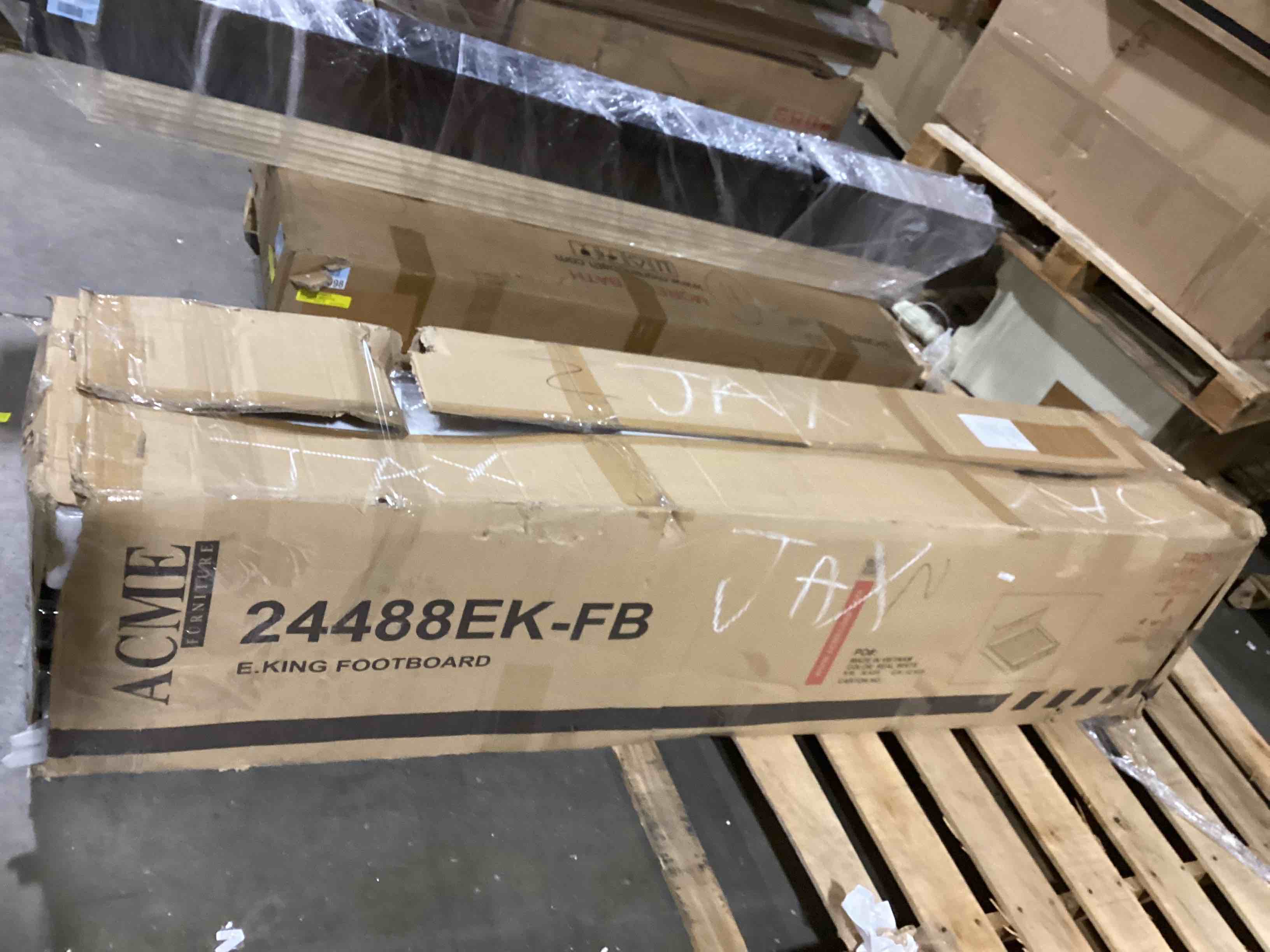 https://s3.amazonaws.com/lotting-images-prod/bidfta/YEL5217403_1706628343860.jpeg