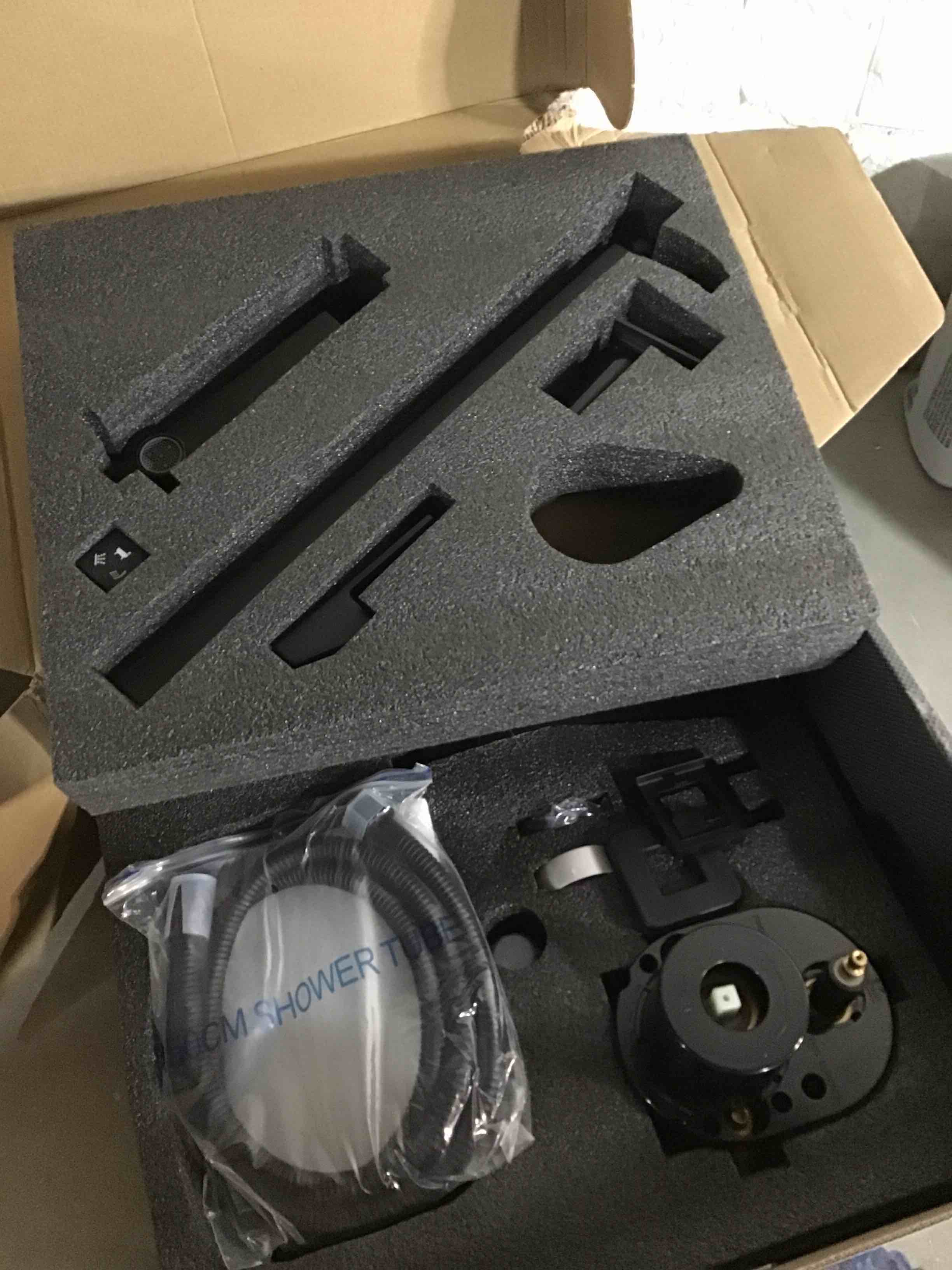 https://s3.amazonaws.com/lotting-images-prod/bidfta/YEL5217967_1703787815187.jpeg