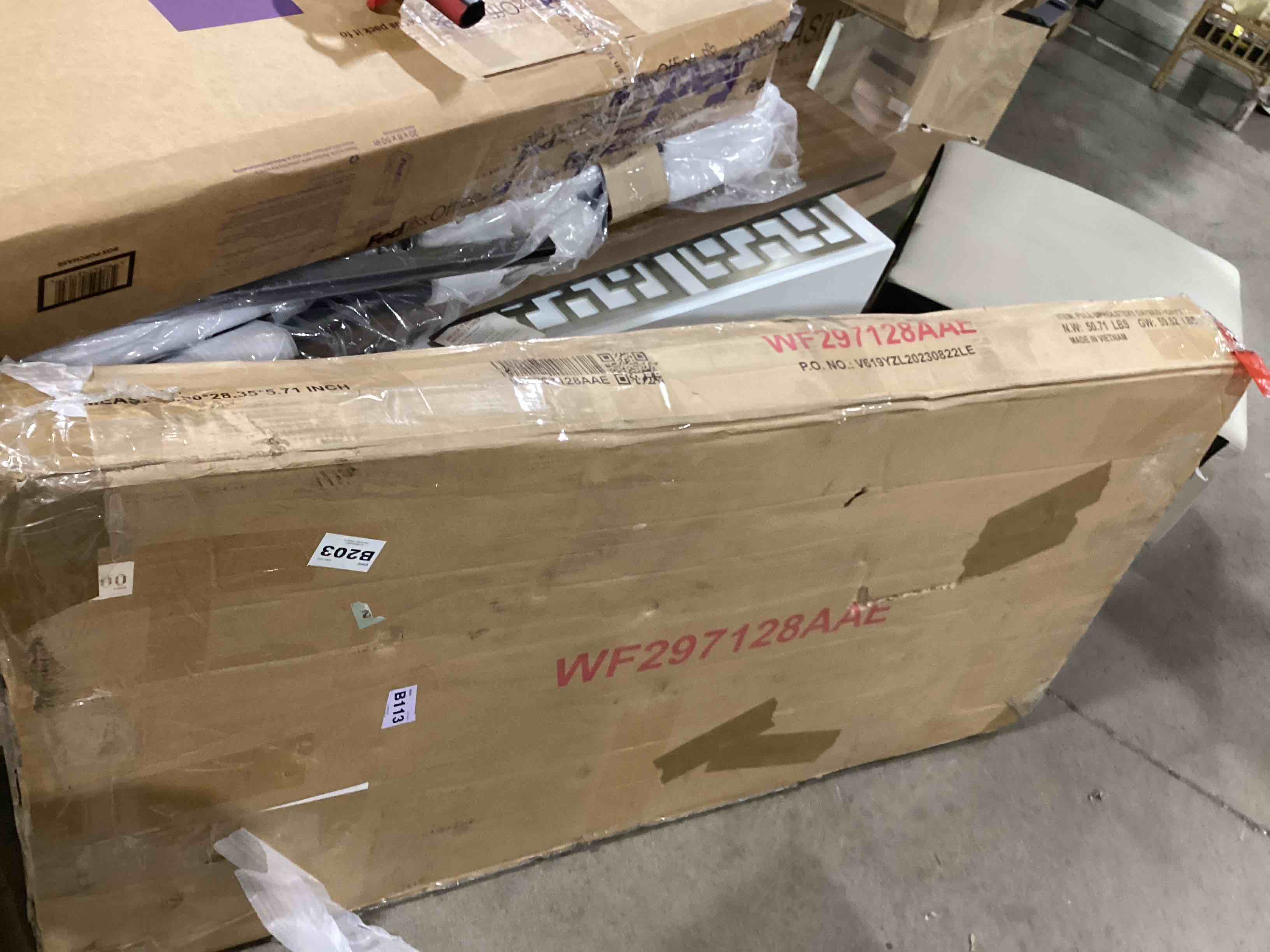 https://s3.amazonaws.com/lotting-images-prod/bidfta/YEL5219934_1715194219196.jpeg