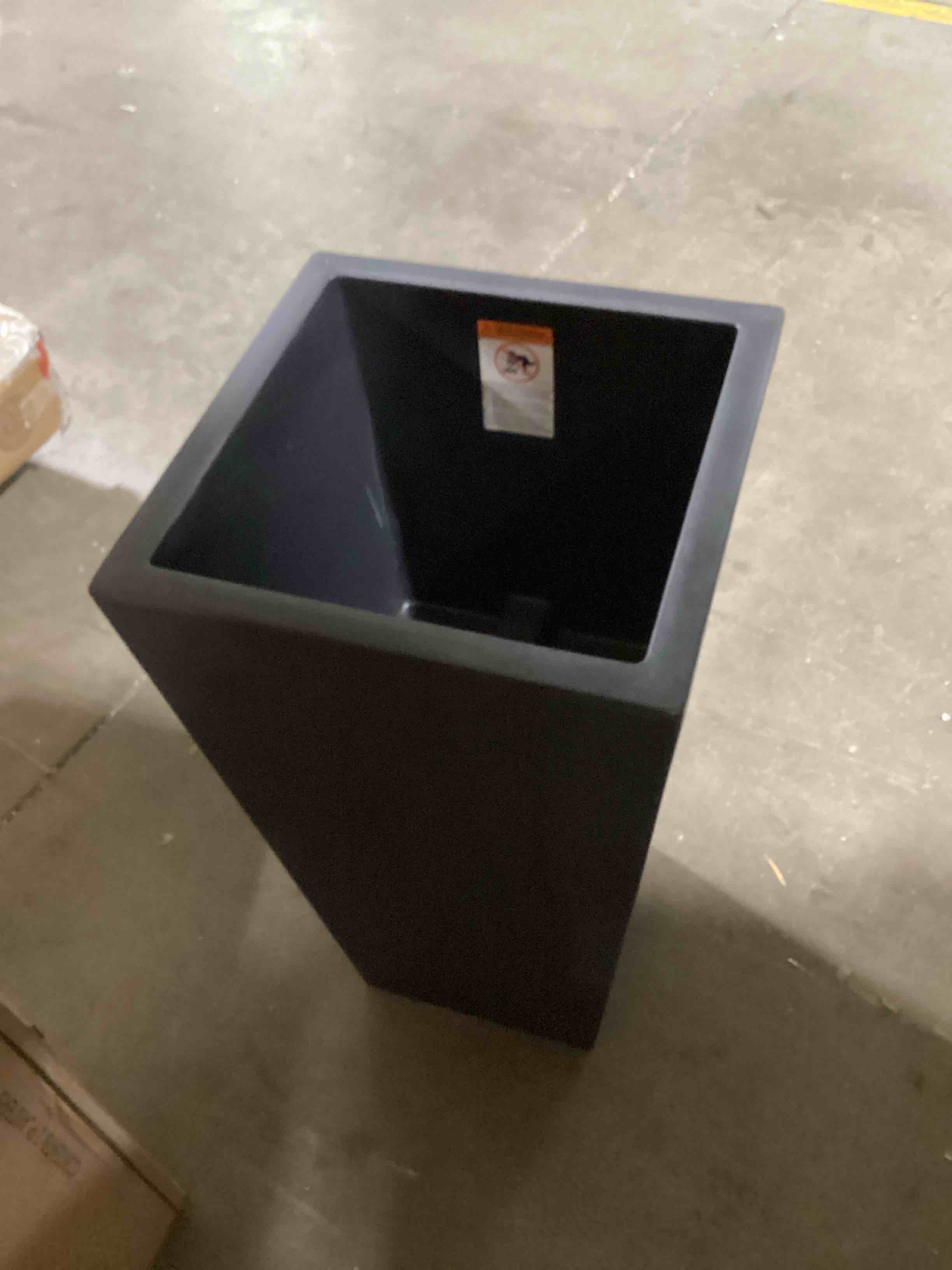 https://s3.amazonaws.com/lotting-images-prod/bidfta/YEL5220353_1715958412837.jpeg