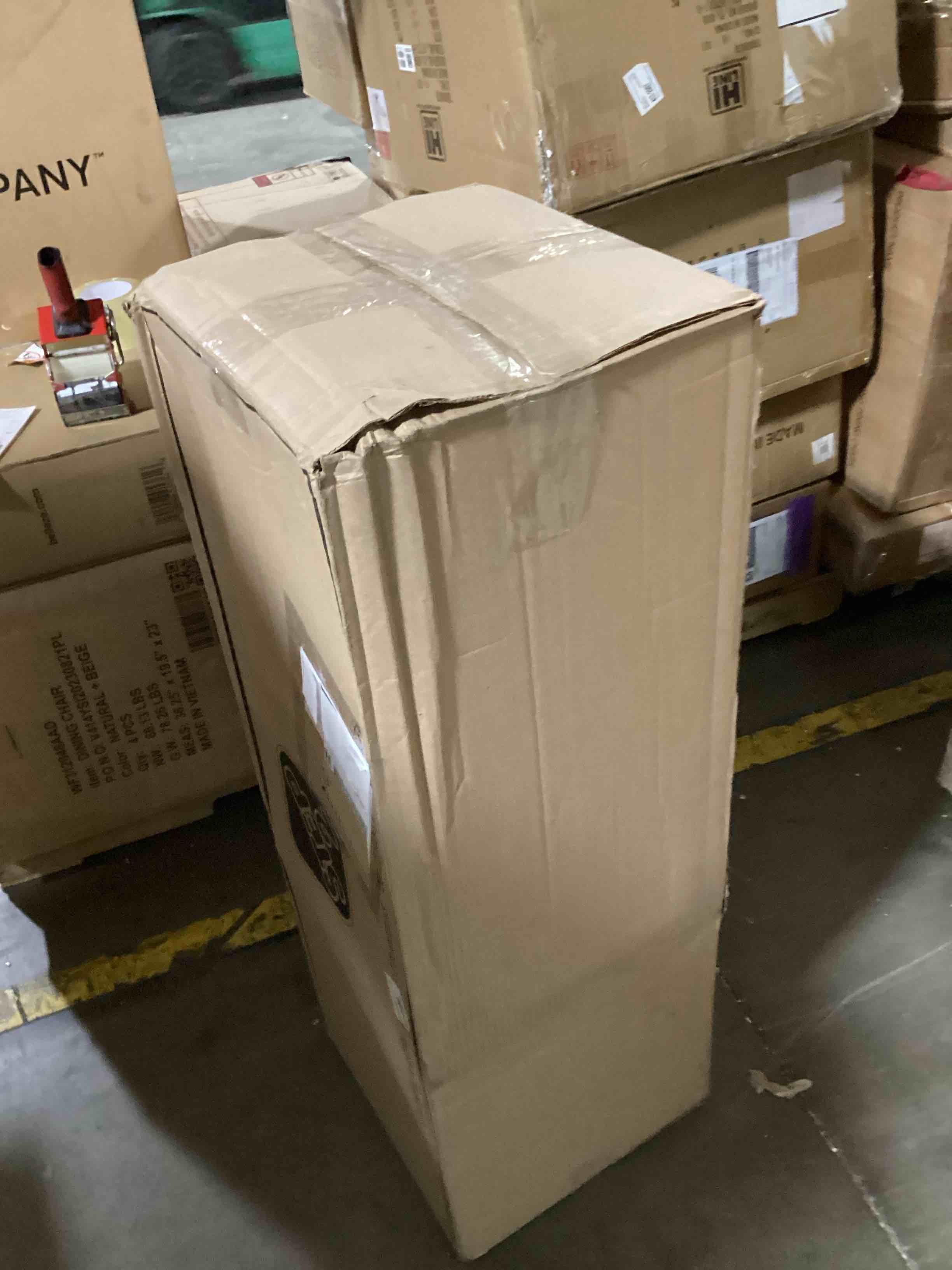 https://s3.amazonaws.com/lotting-images-prod/bidfta/YEL5220353_1715958480851.jpeg