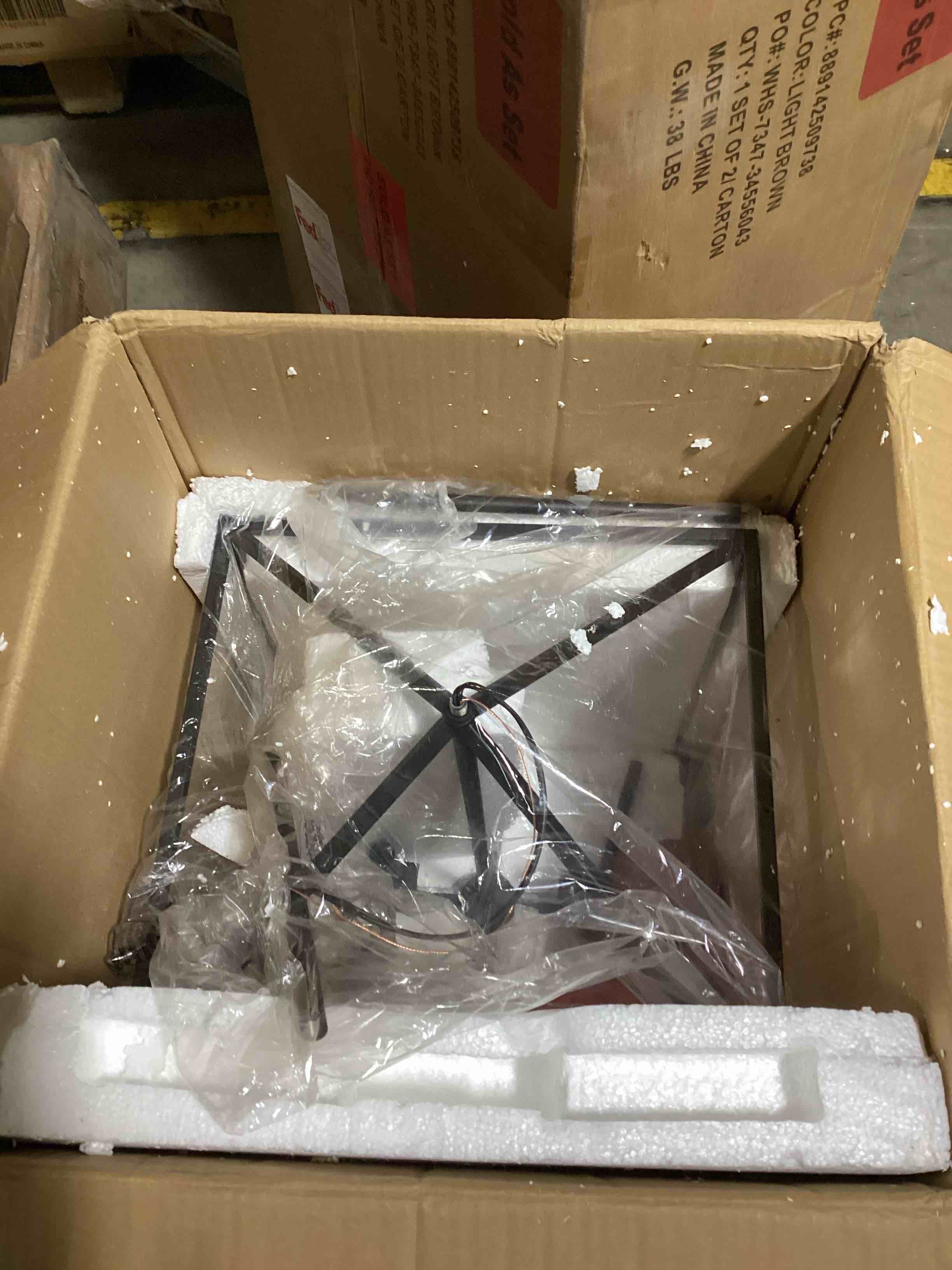 https://s3.amazonaws.com/lotting-images-prod/bidfta/YEL5220374_1715964922411.jpeg
