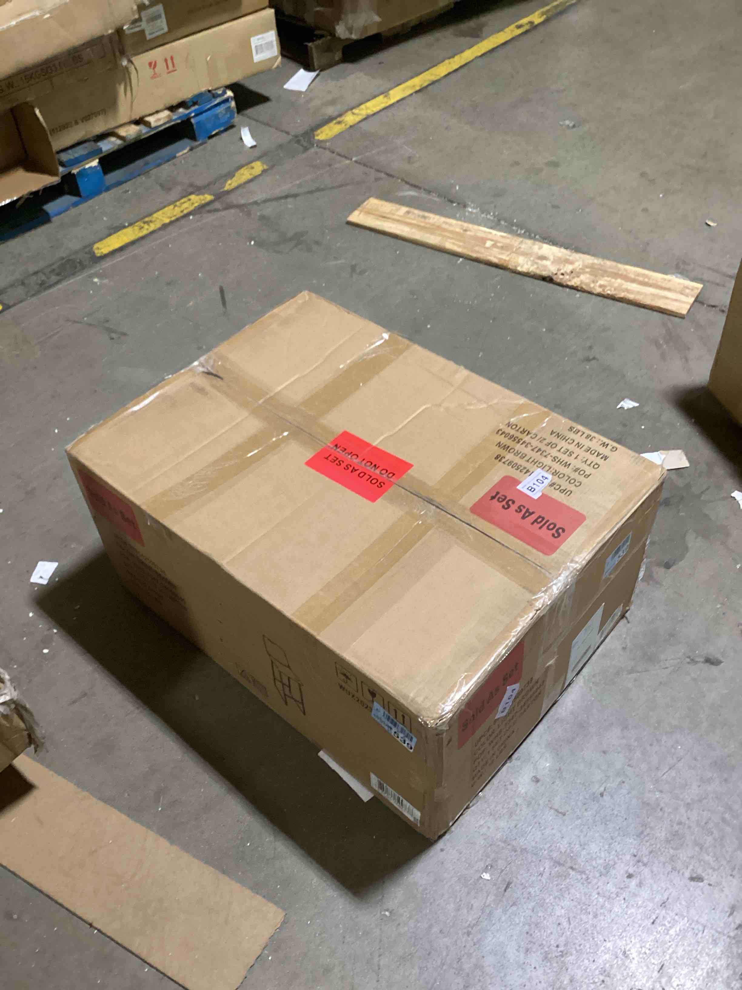 https://s3.amazonaws.com/lotting-images-prod/bidfta/YEL5220375_1715965113723.jpeg