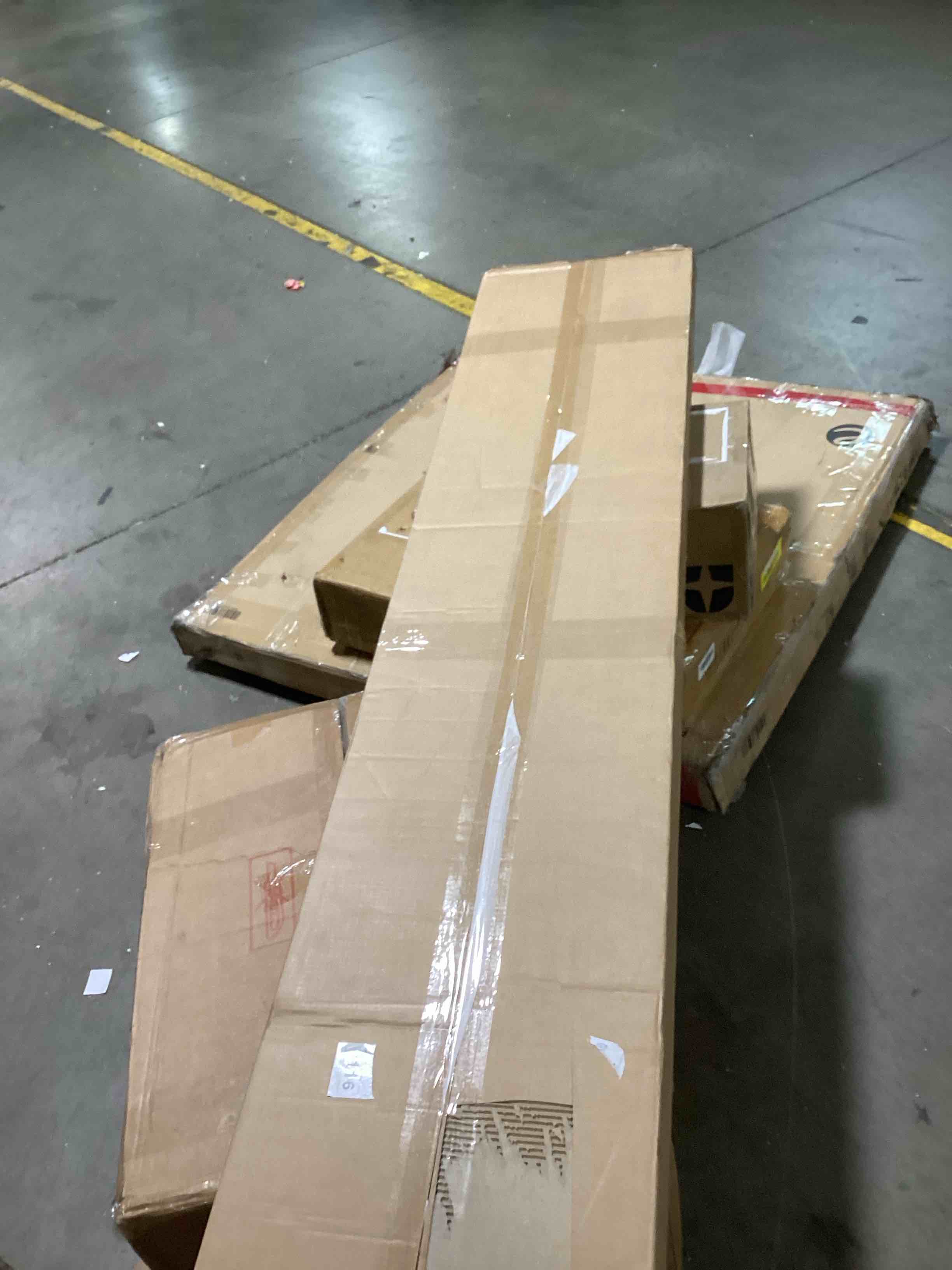 https://s3.amazonaws.com/lotting-images-prod/bidfta/YEL5220379_1715966234897.jpeg