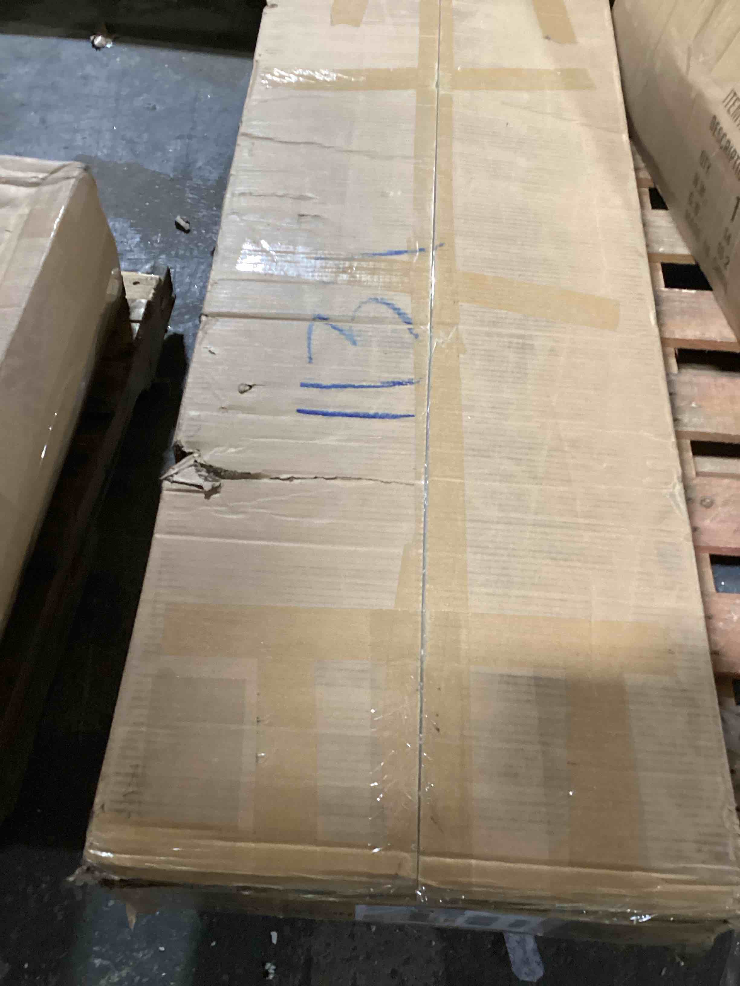 https://s3.amazonaws.com/lotting-images-prod/bidfta/YEL5220666_1704909886130.jpeg