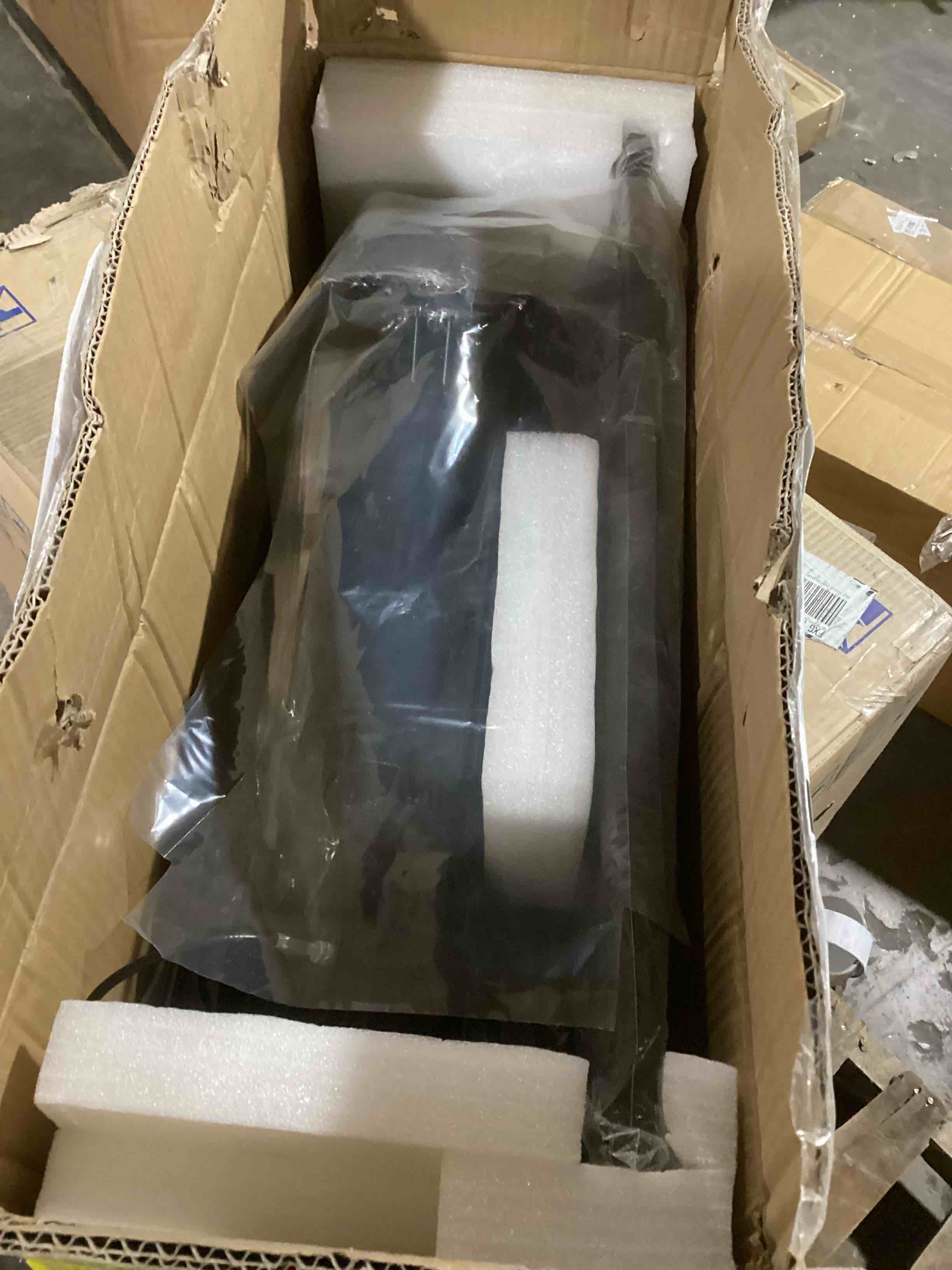 https://s3.amazonaws.com/lotting-images-prod/bidfta/YEL5223650_1704563818378.jpeg
