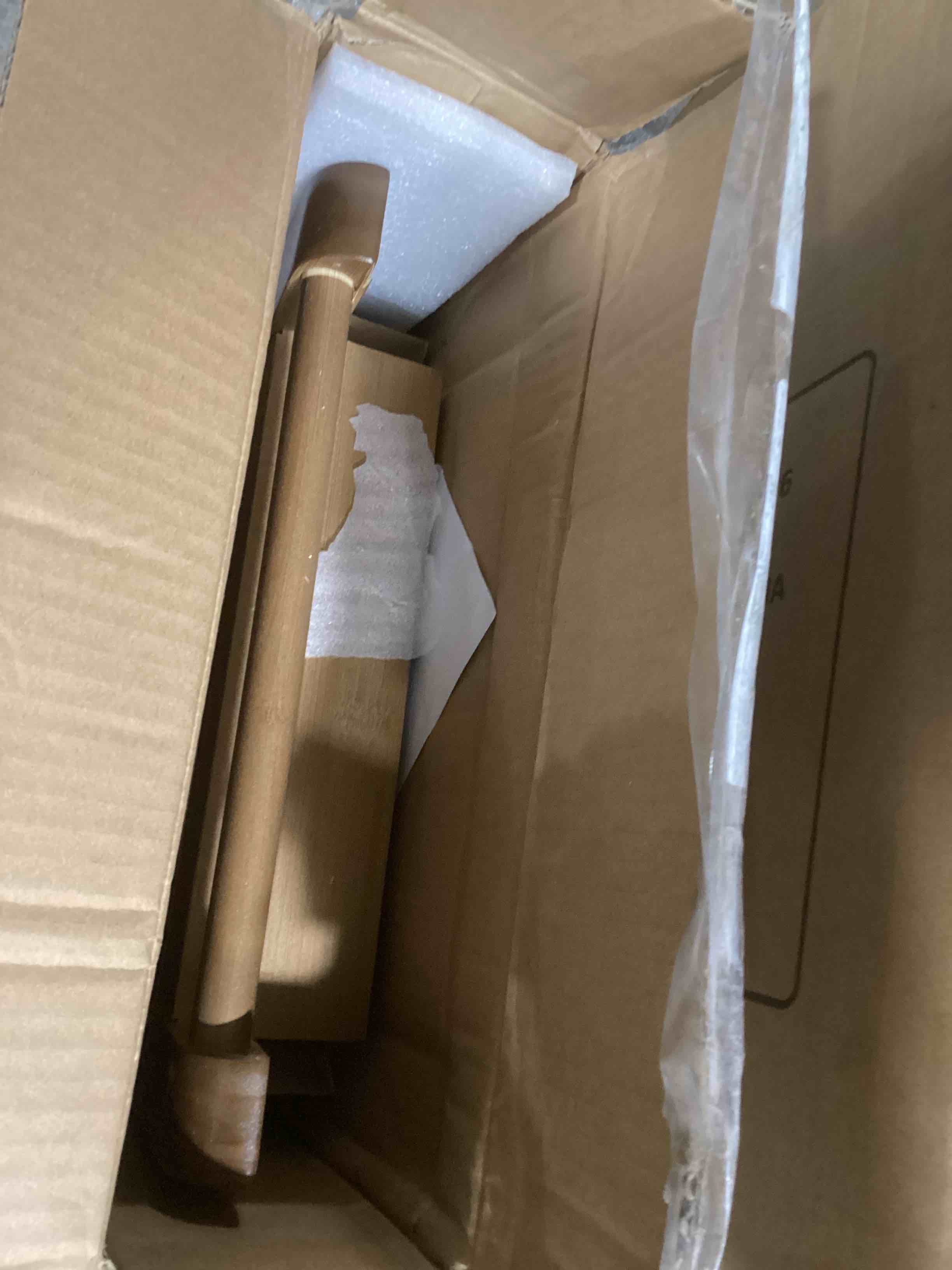 https://s3.amazonaws.com/lotting-images-prod/bidfta/YEL5223787_1705948463463.jpeg
