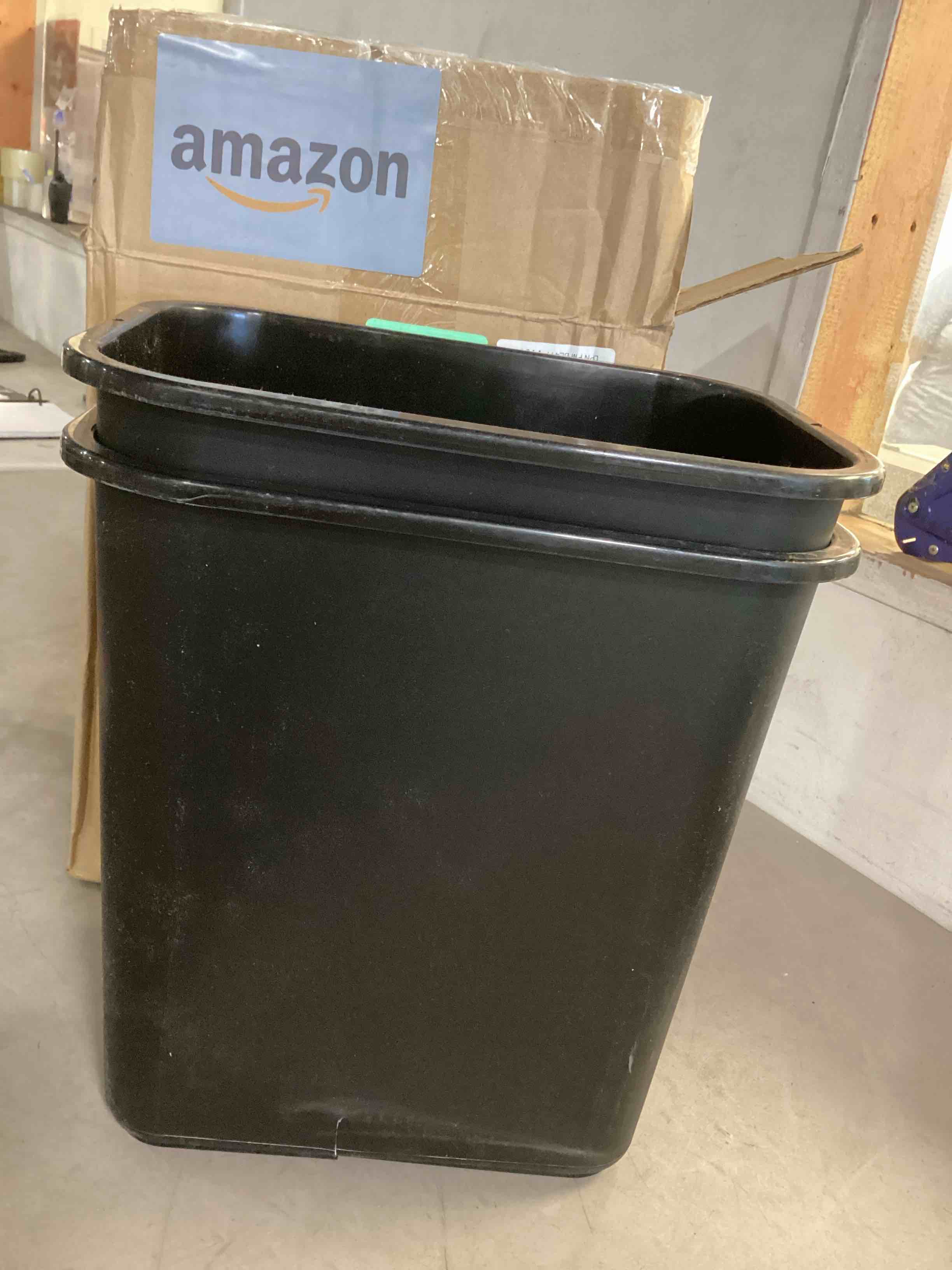 https://s3.amazonaws.com/lotting-images-prod/bidfta/YEL5224913_1729621377956.jpeg