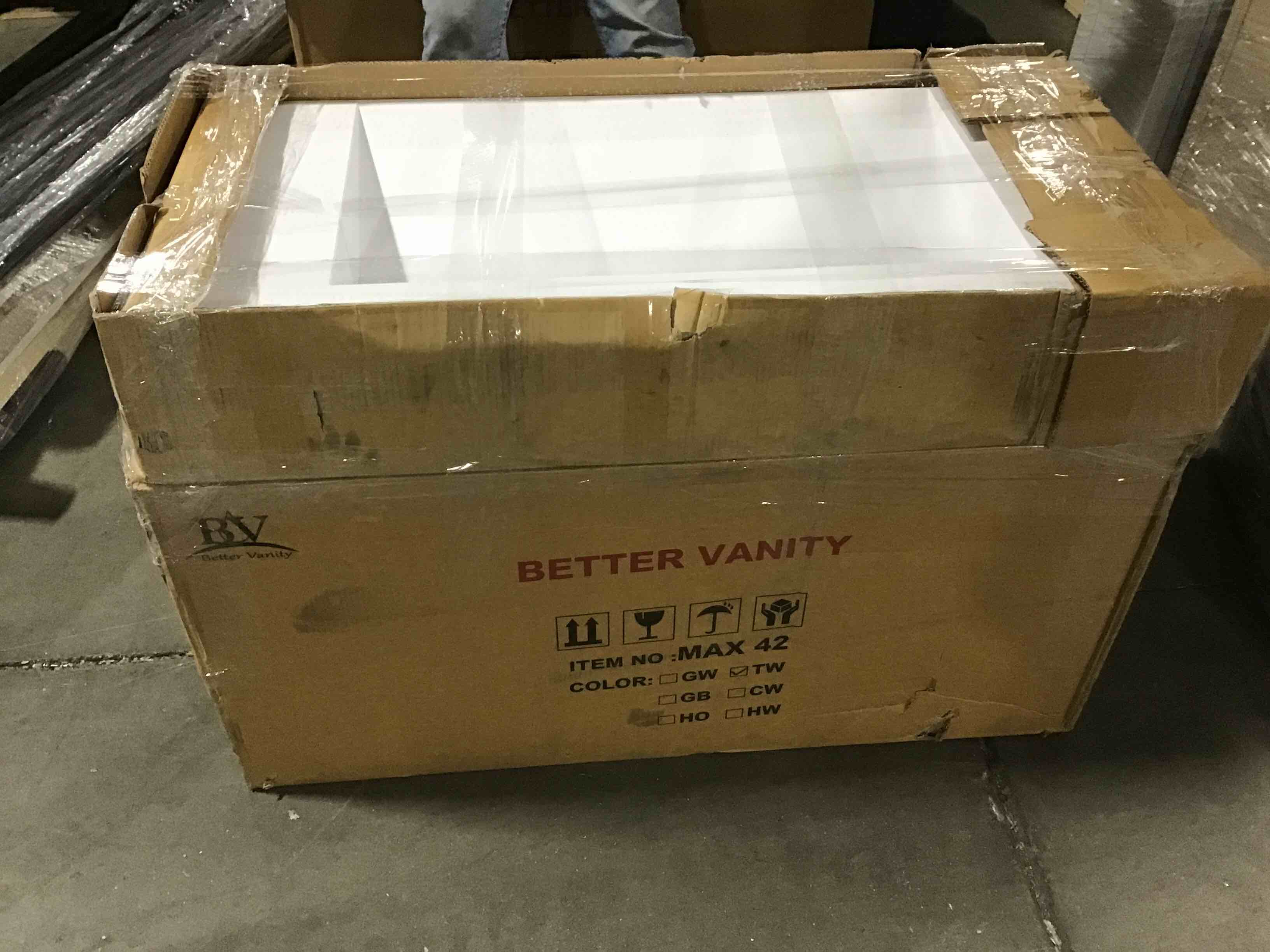 https://s3.amazonaws.com/lotting-images-prod/bidfta/YEL5225562_1704381969766.jpeg