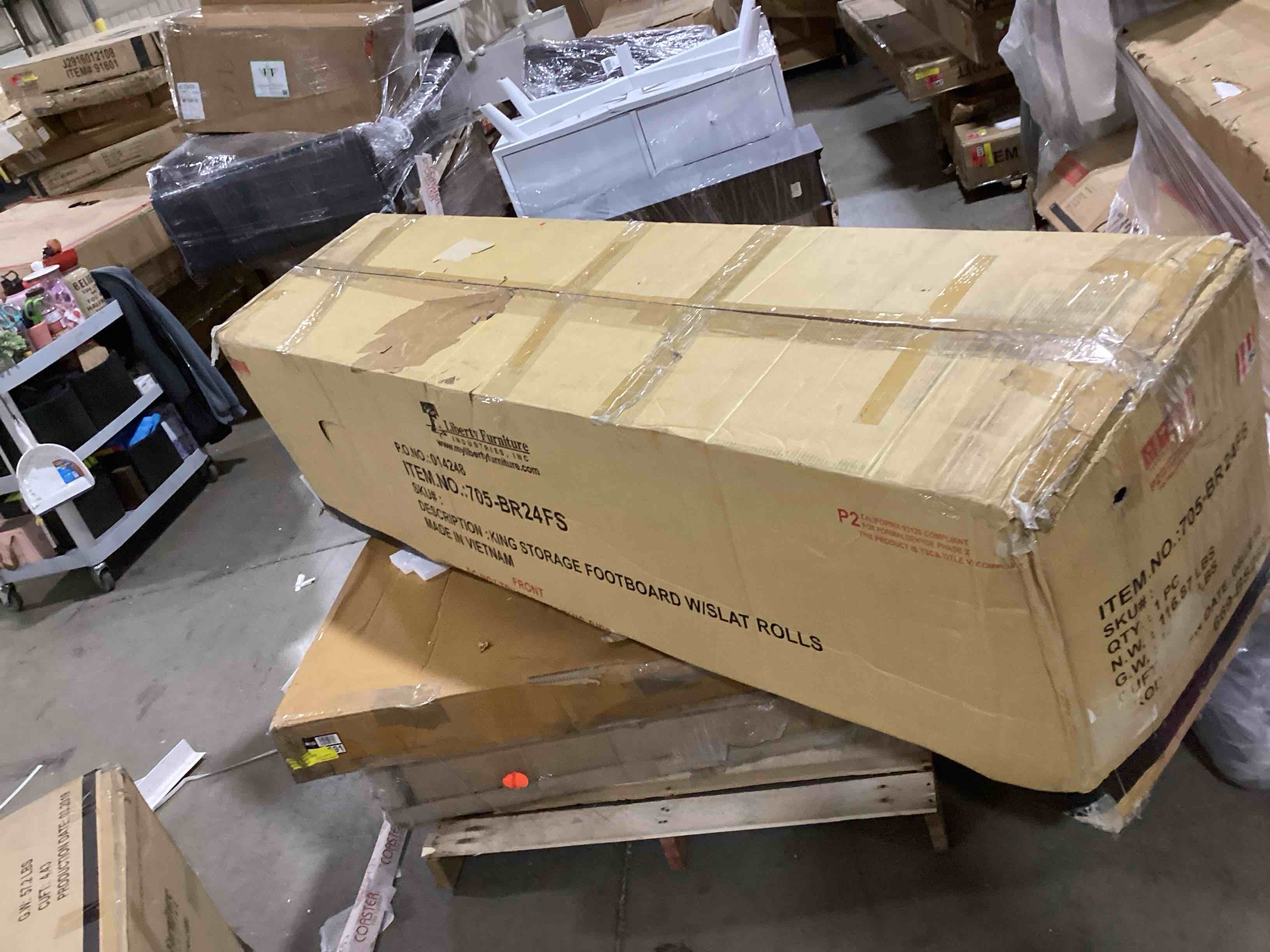 https://s3.amazonaws.com/lotting-images-prod/bidfta/YEL5226288_1707236846342.jpeg