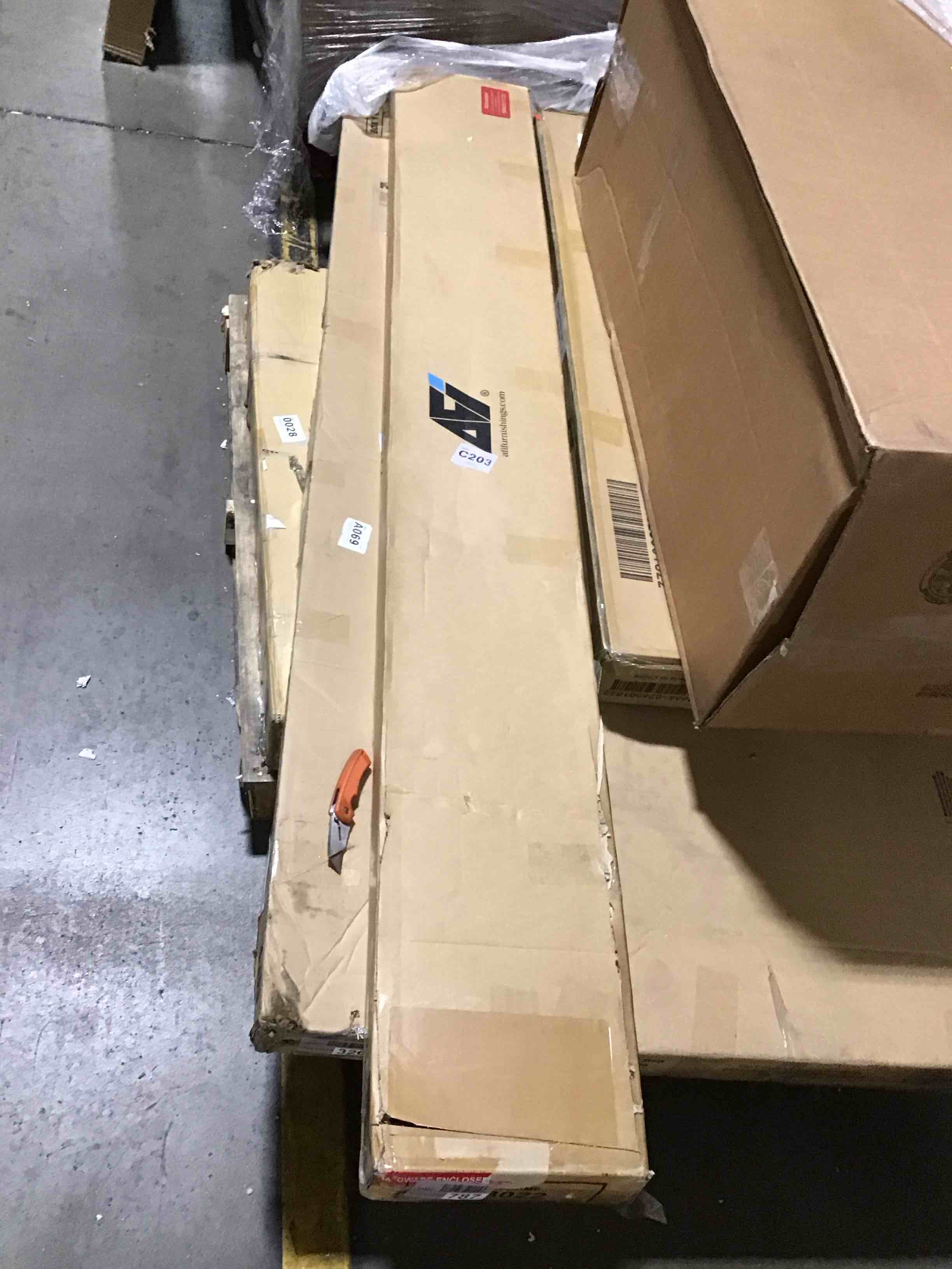 https://s3.amazonaws.com/lotting-images-prod/bidfta/YEL5227512_1703608998022.jpeg